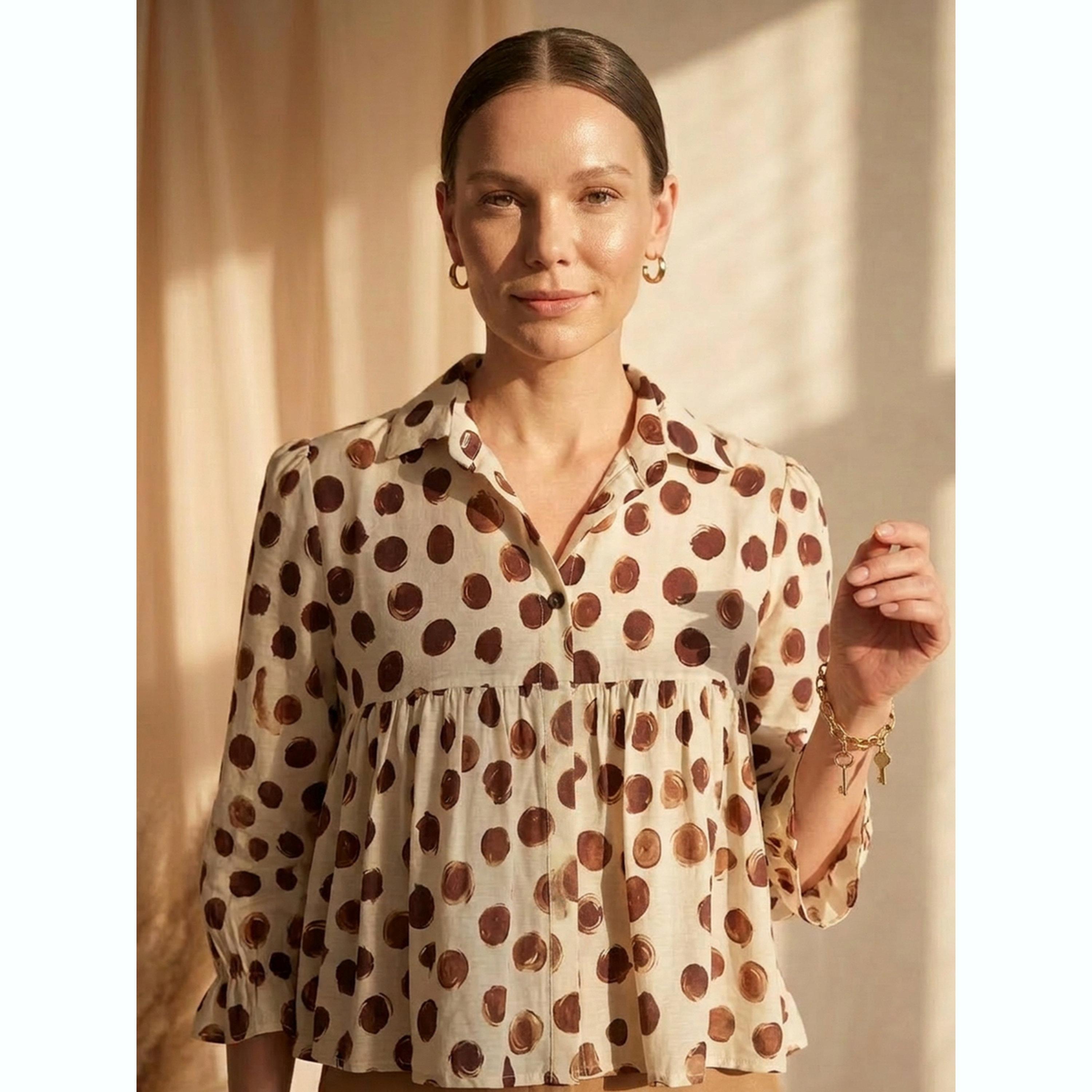 بلوزة بنمط نقاط البولكا وقصة كشكش باللون الكريمتي-women-clothing-shirtsandblouses-blouses-image-6