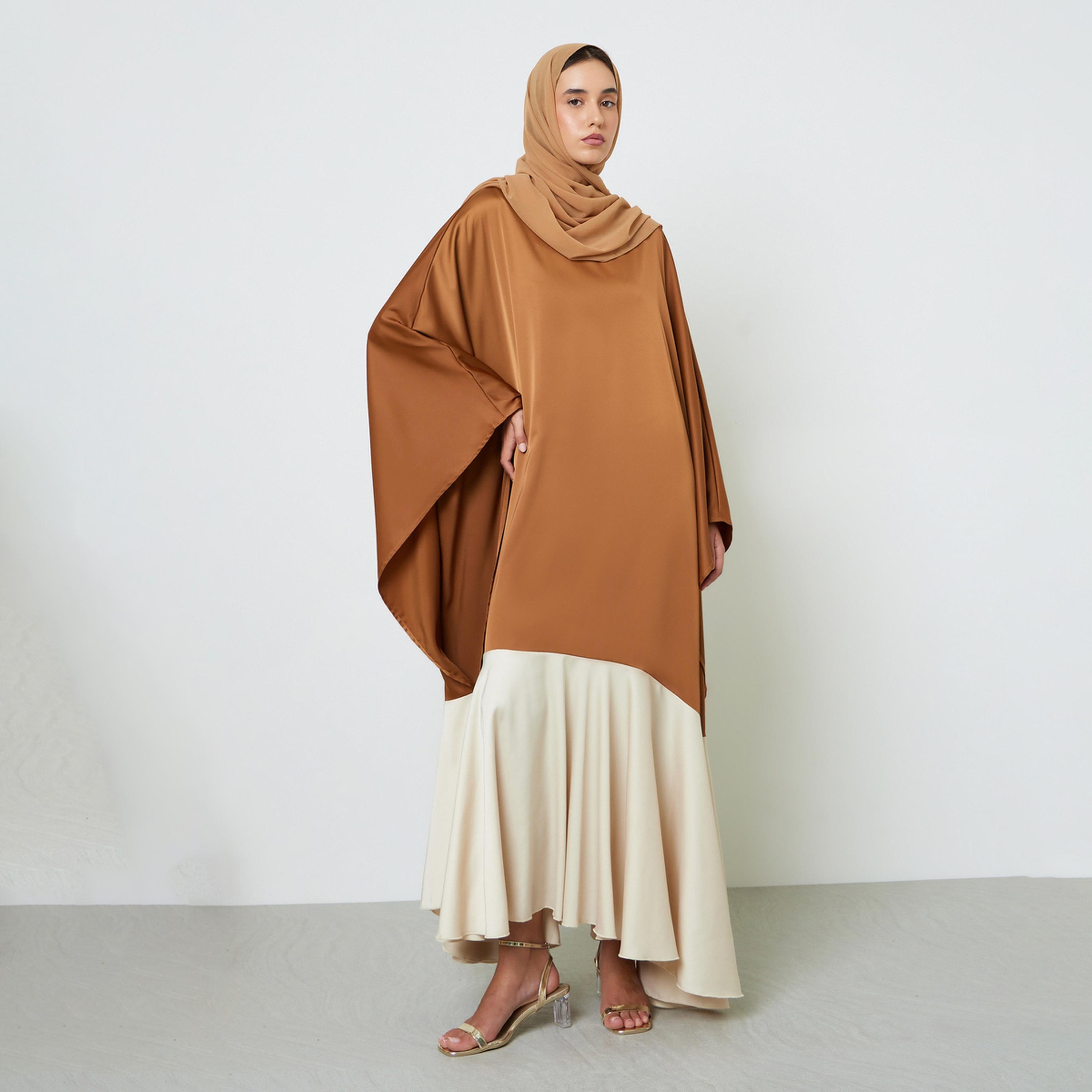 قفطان طويل بأكمام خفاش ولونين مع حجاب-women-arabicclothing-headscarf-hijab-image-1