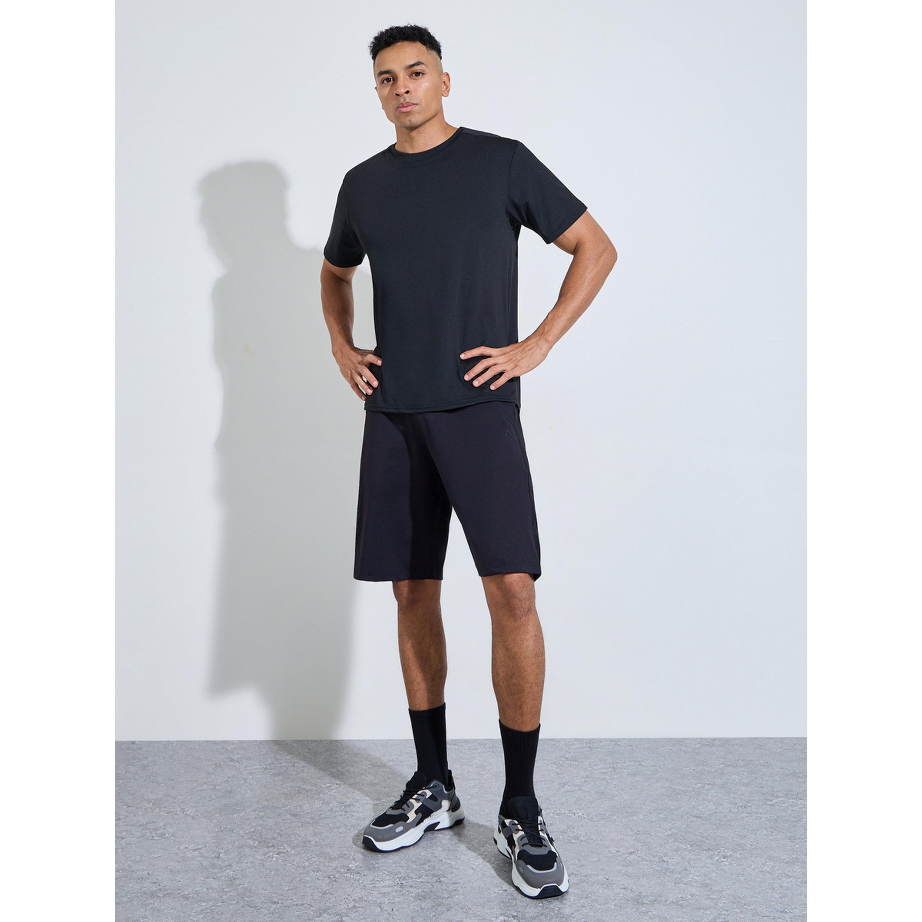 Styli Men Black Solid Regular Fit Activewear T-Shirt-men-clothing-sportswearandactivewear-tshirtsandpolos-image-2