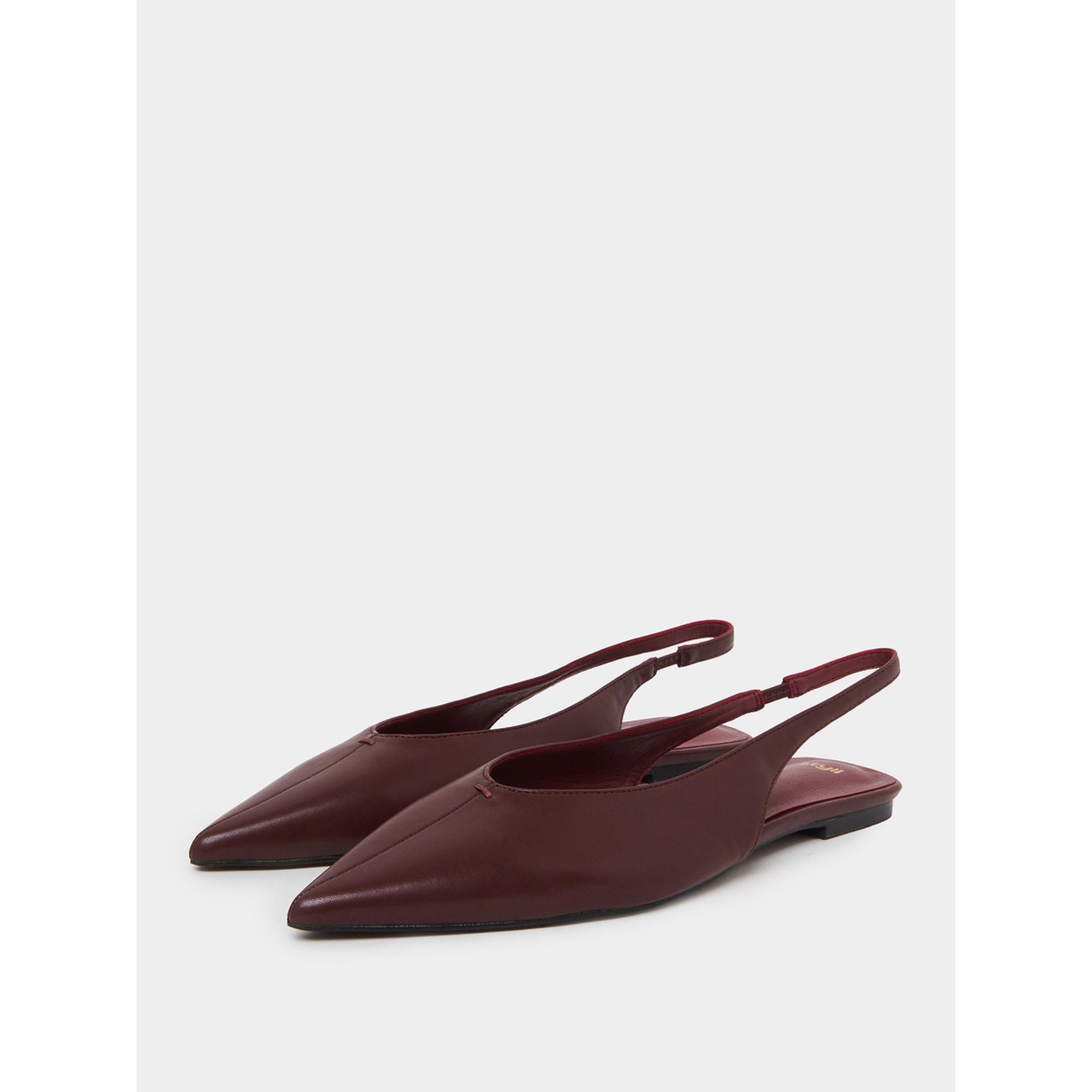 حذاء بحزام خلفي باللون البرغندي-women-shoes-sandals-flats-image-1