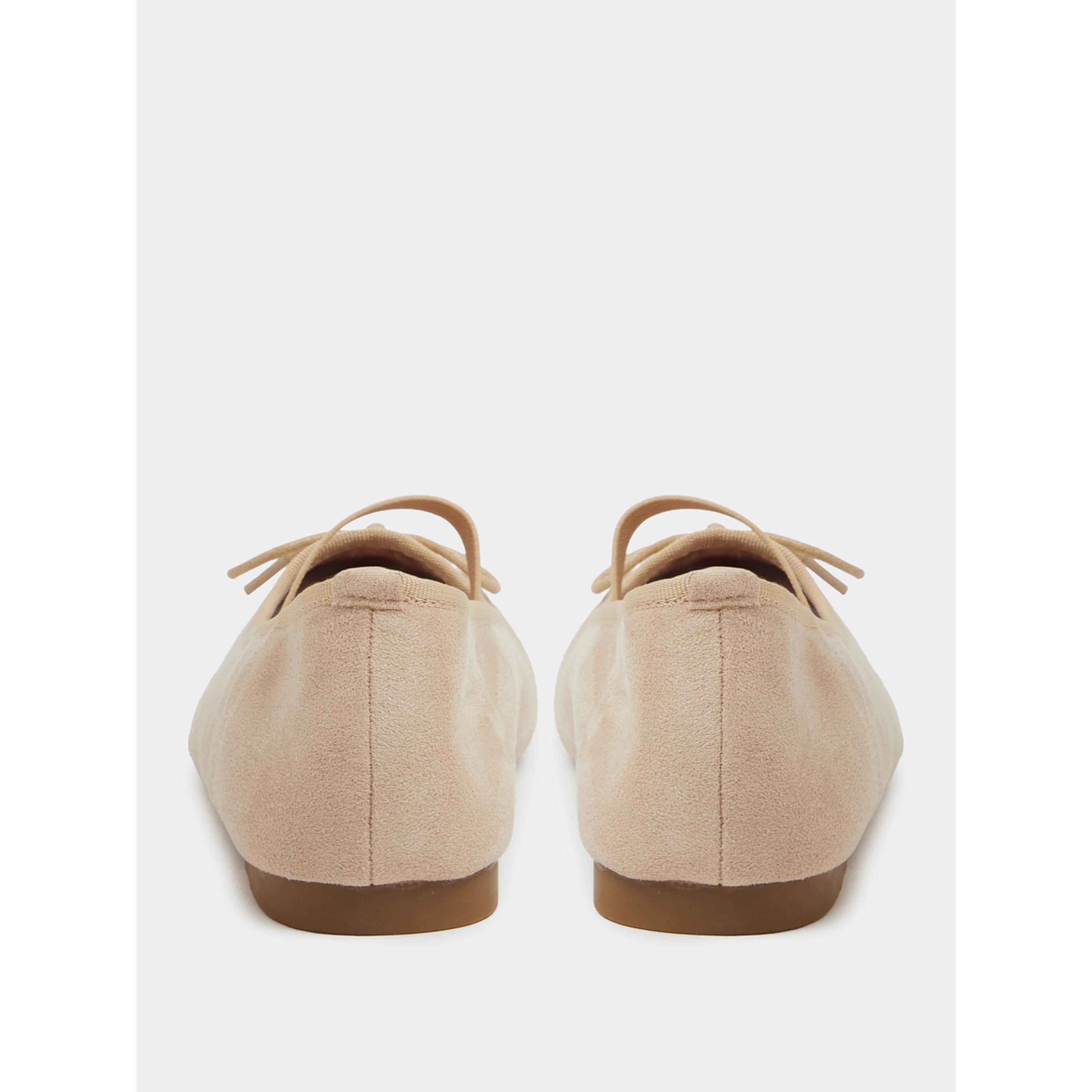 حذاء باليرينا سويد بتفاصيل فيونكة باللون البيج-women-shoes-flats-ballerinas-image-6