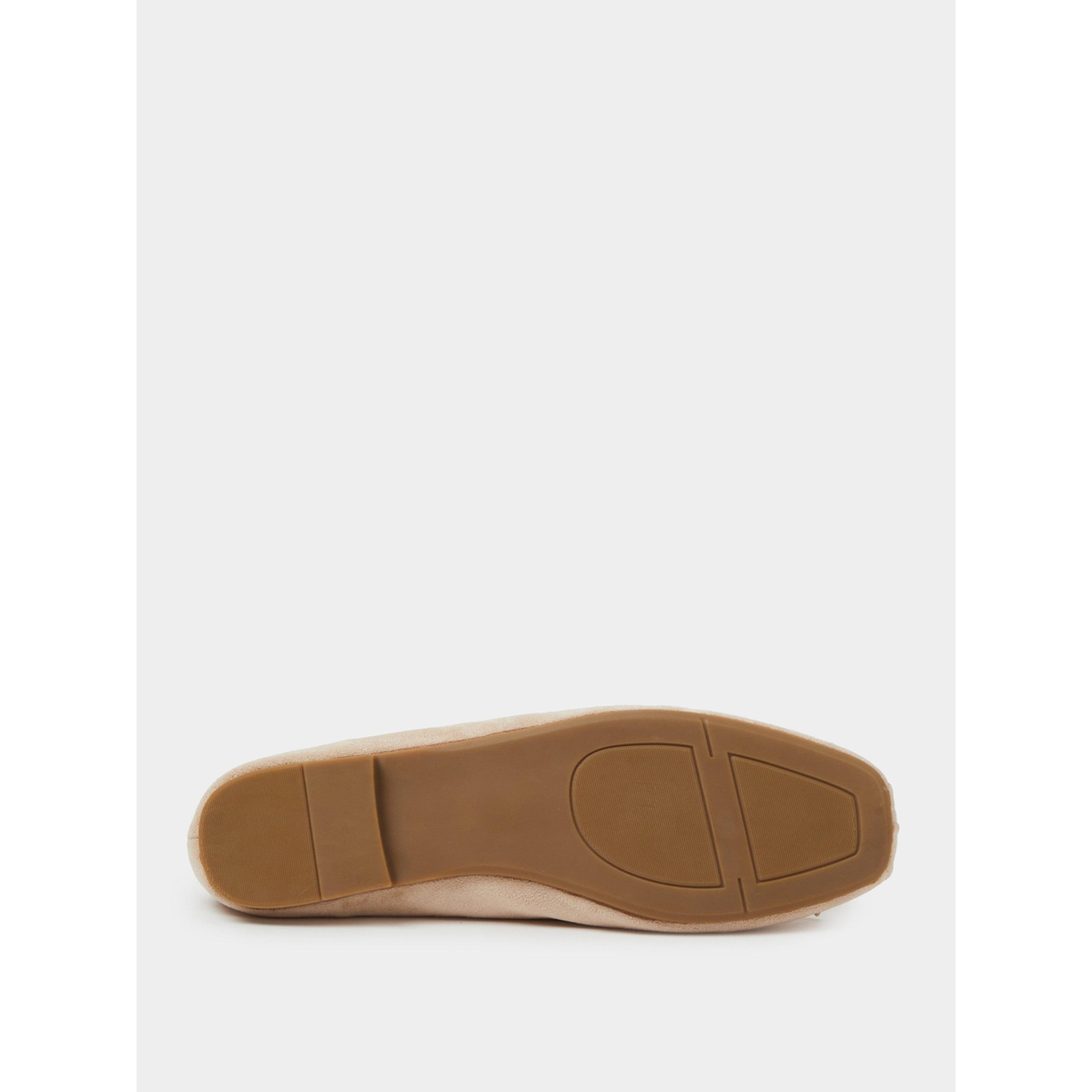 حذاء باليرينا سويد بتفاصيل فيونكة باللون البيج-women-shoes-flats-ballerinas-image-7