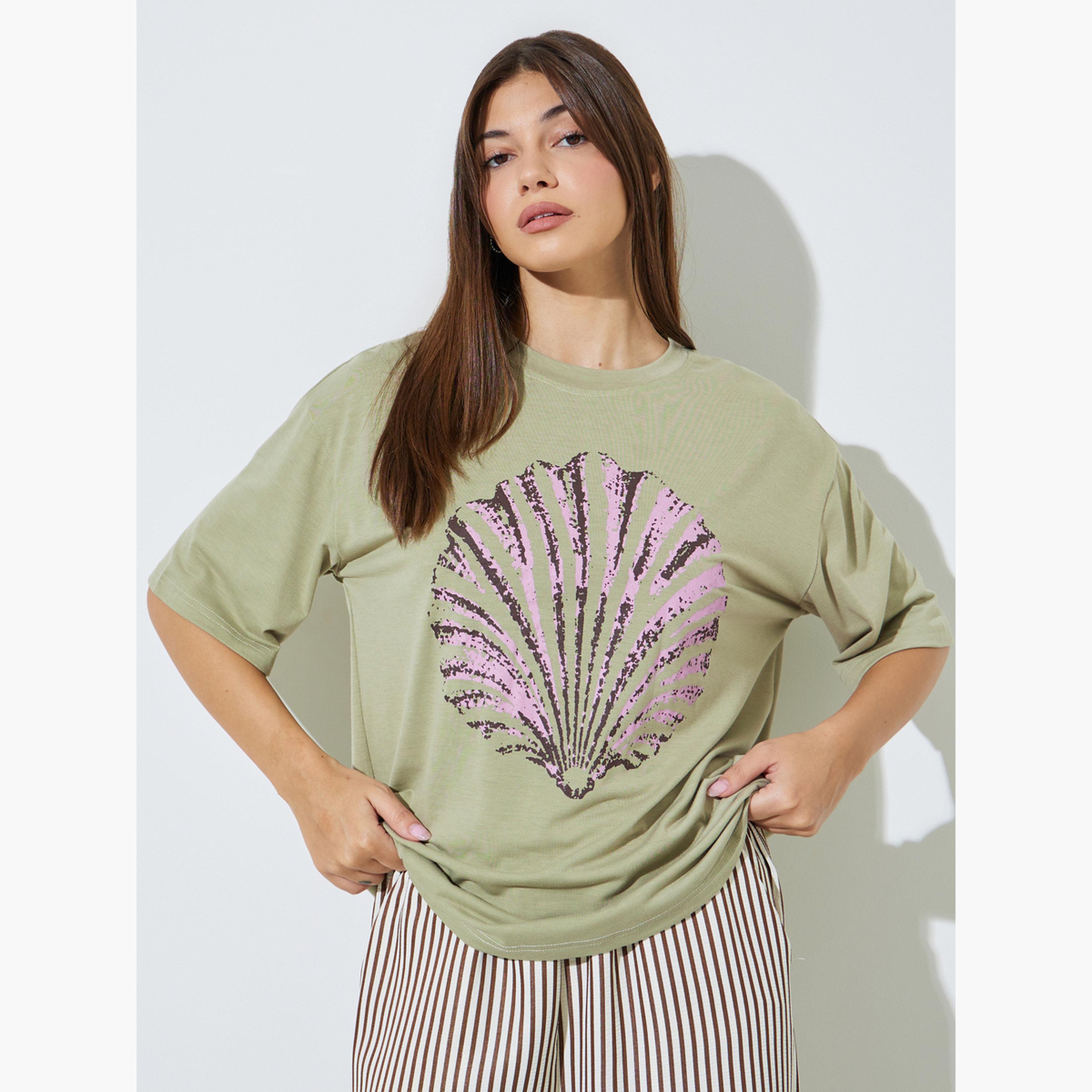 Styli Green Oversized Shell Graphic Print T-Shirt-women-clothing-tshirts-image-1