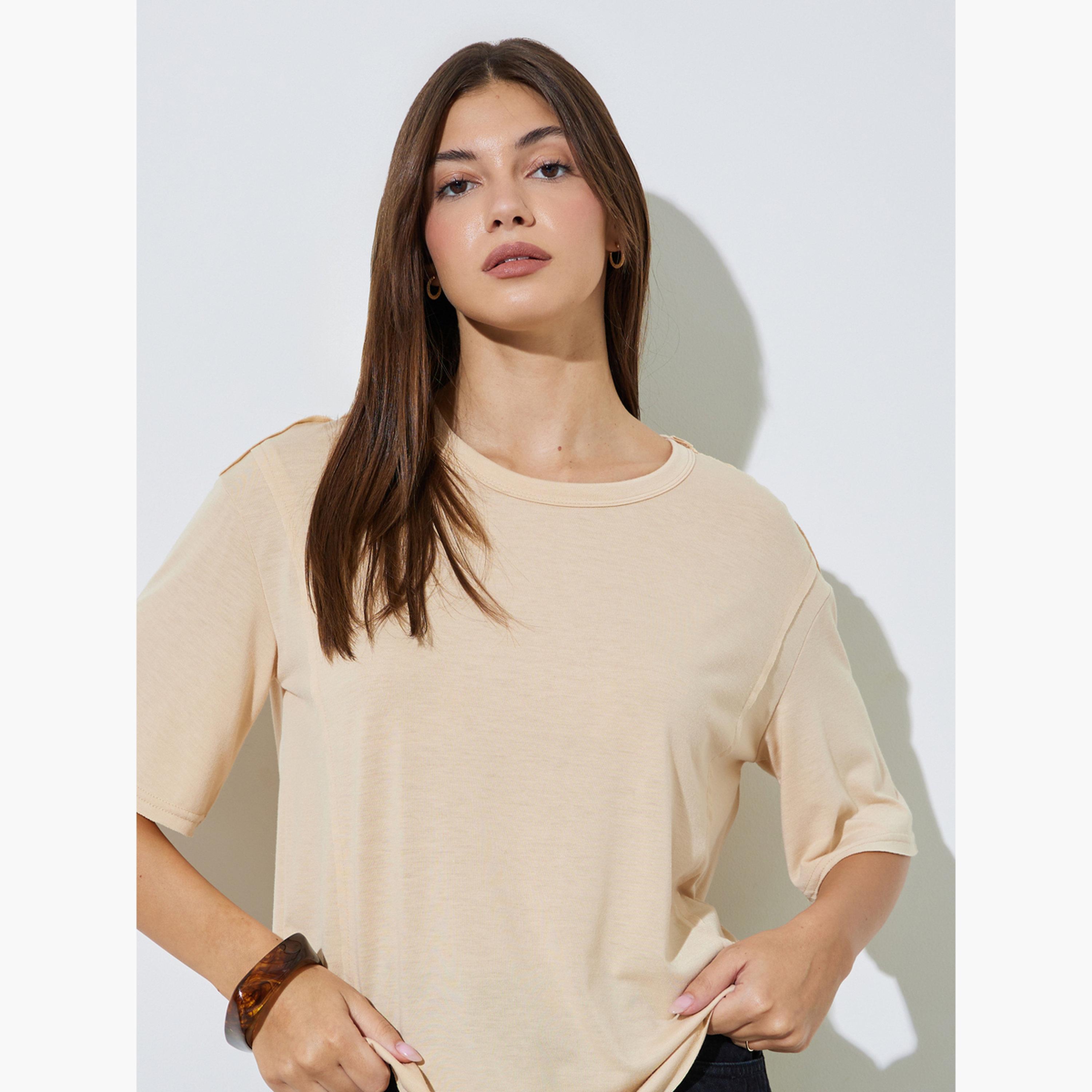 تيشيرت أكمام قصيرة بفتحة جانبية وقصة عادية-women-clothing-tshirts-image-3