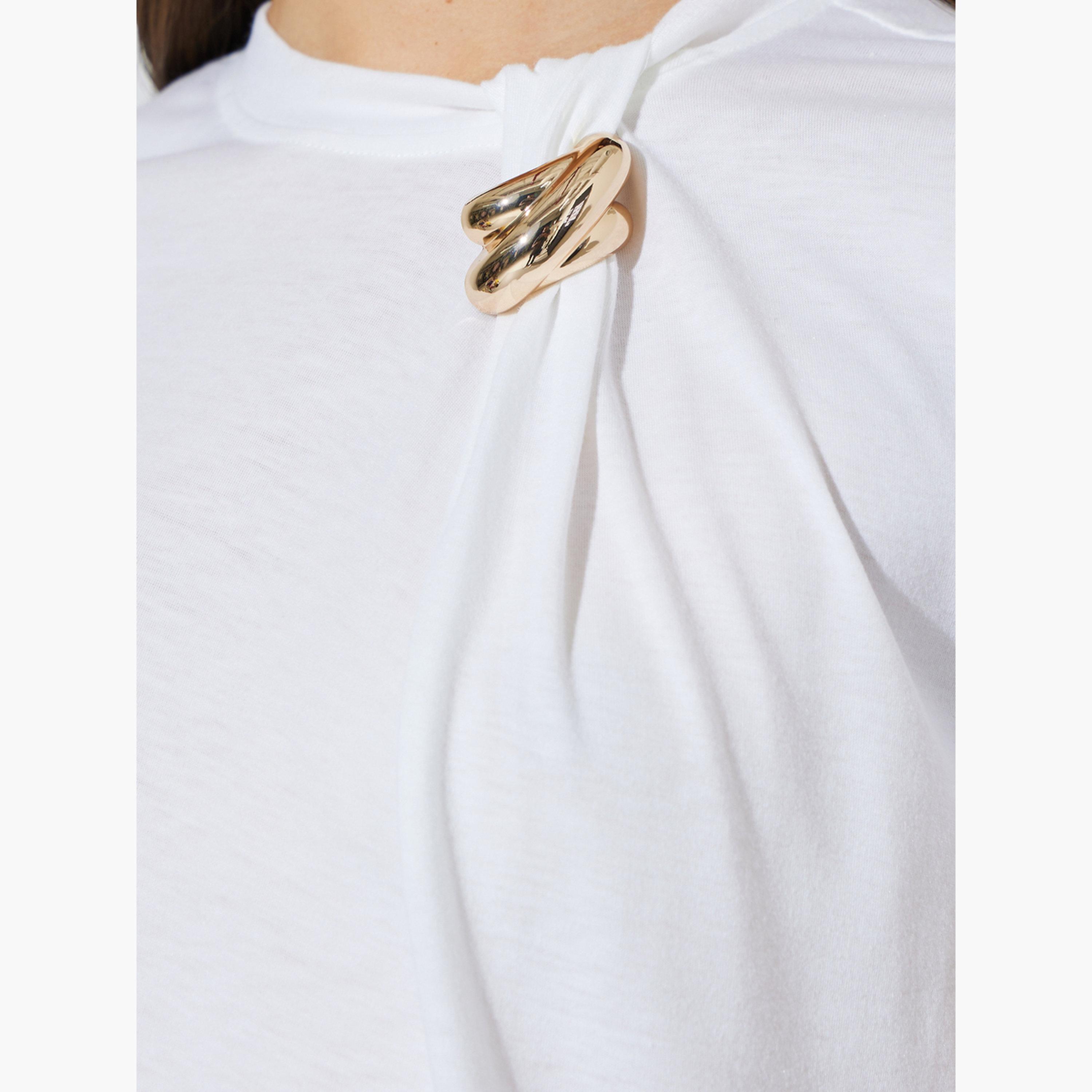 Styli White Brooch Detail Regular Fit T-Shirt-women-clothing-tshirts-image-5