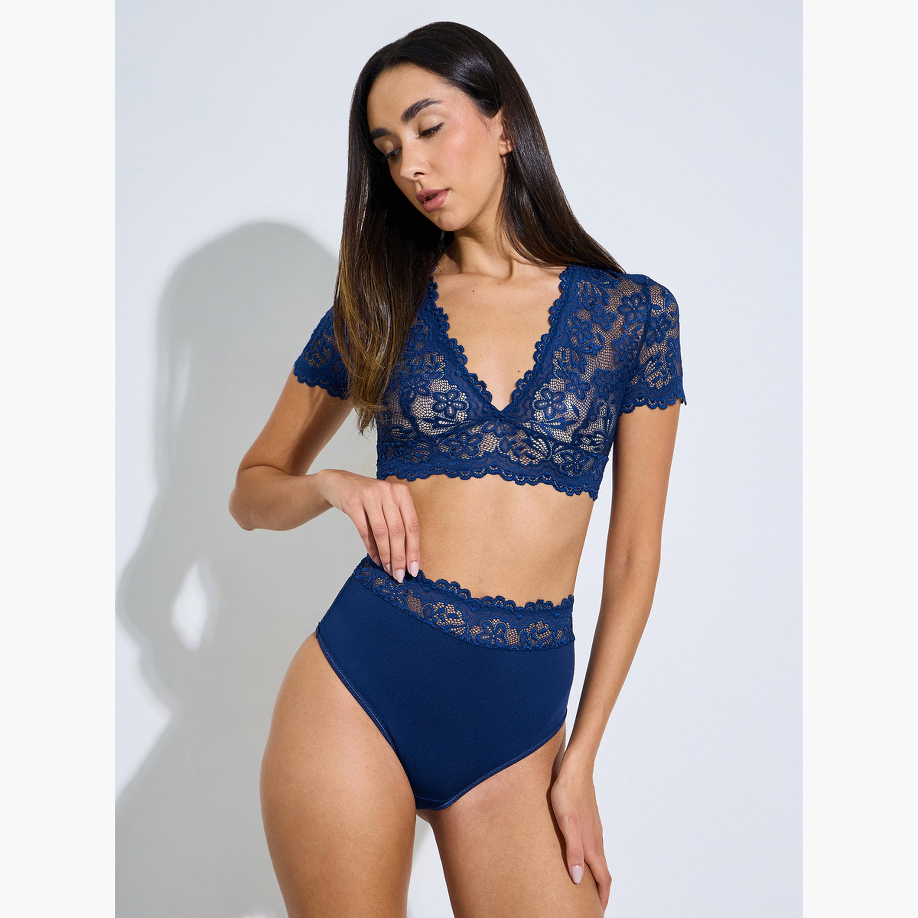 ستايلي - طقم توب قصير بفتحة صدر عميقة من الدانتيل الزهري وسروال داخلي كامل-women-clothing-lingerie-lingeriesets-image-1
