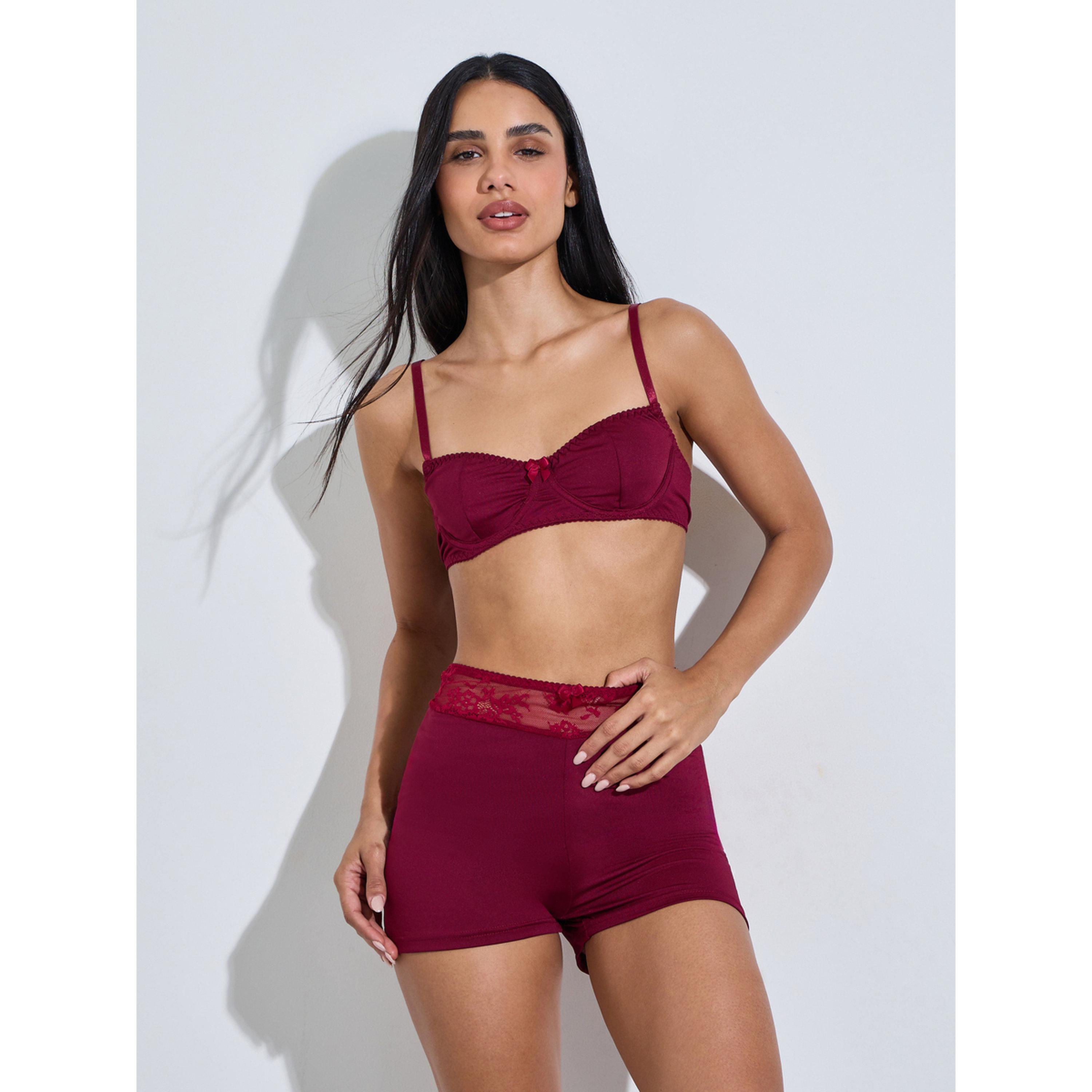 طقم لانجري سادة من شورت وحمالة صدر بالكونيت بتفاصيل دانتيل - أرجواني-women-clothing-lingerie-lingeriesets-image-1