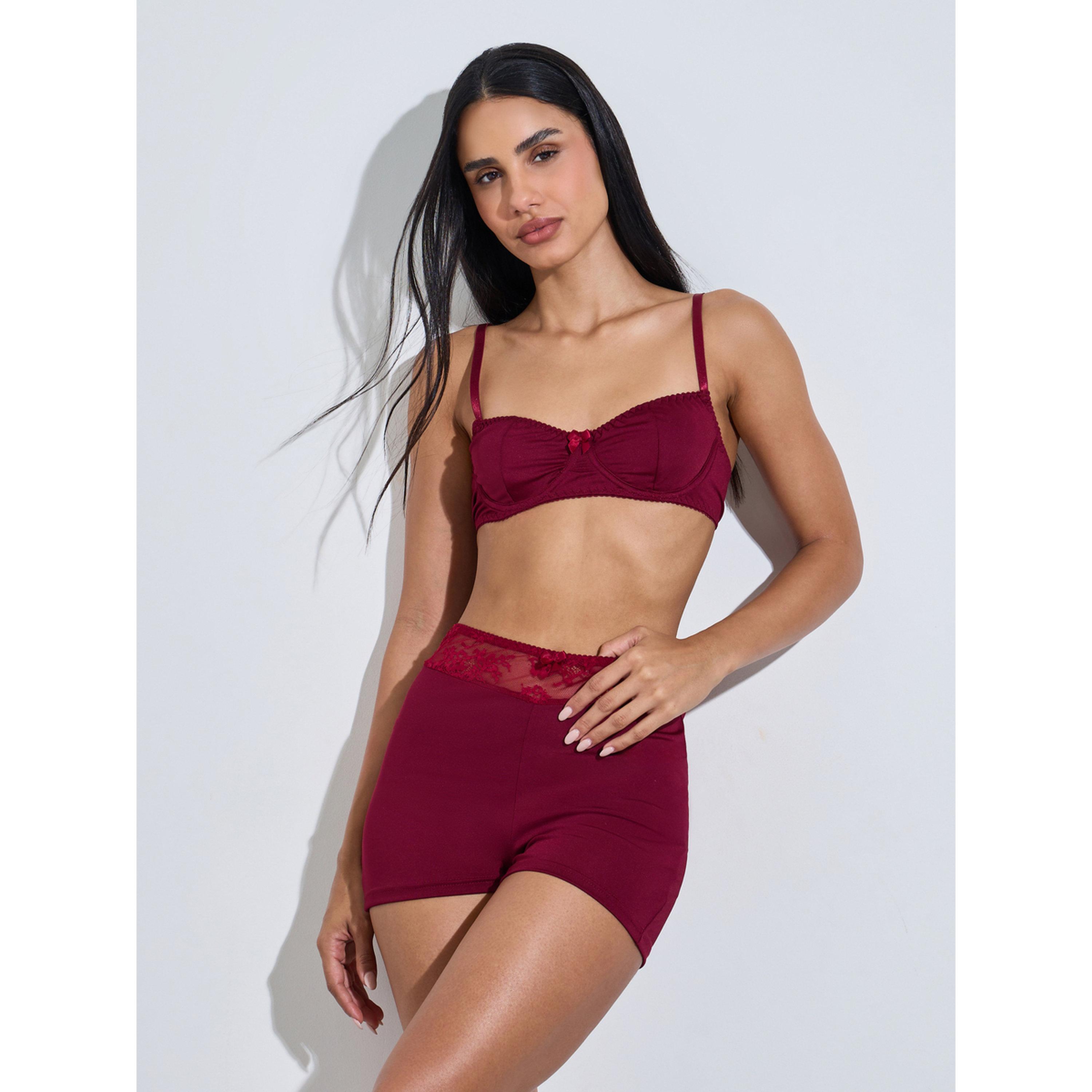 طقم لانجري سادة من شورت وحمالة صدر بالكونيت بتفاصيل دانتيل - أرجواني-women-clothing-lingerie-lingeriesets-image-2