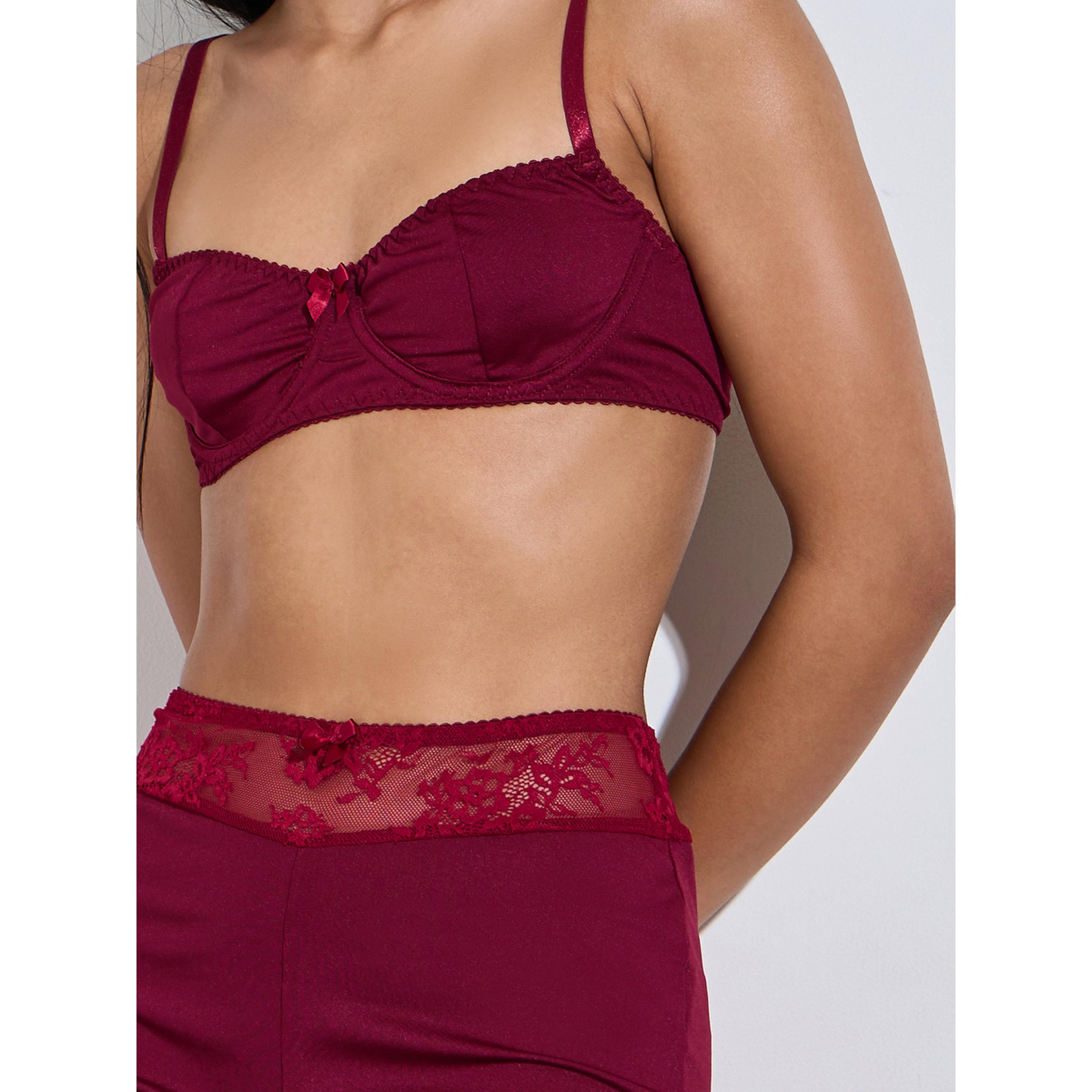 طقم لانجري سادة من شورت وحمالة صدر بالكونيت بتفاصيل دانتيل - أرجواني-women-clothing-lingerie-lingeriesets-image-5