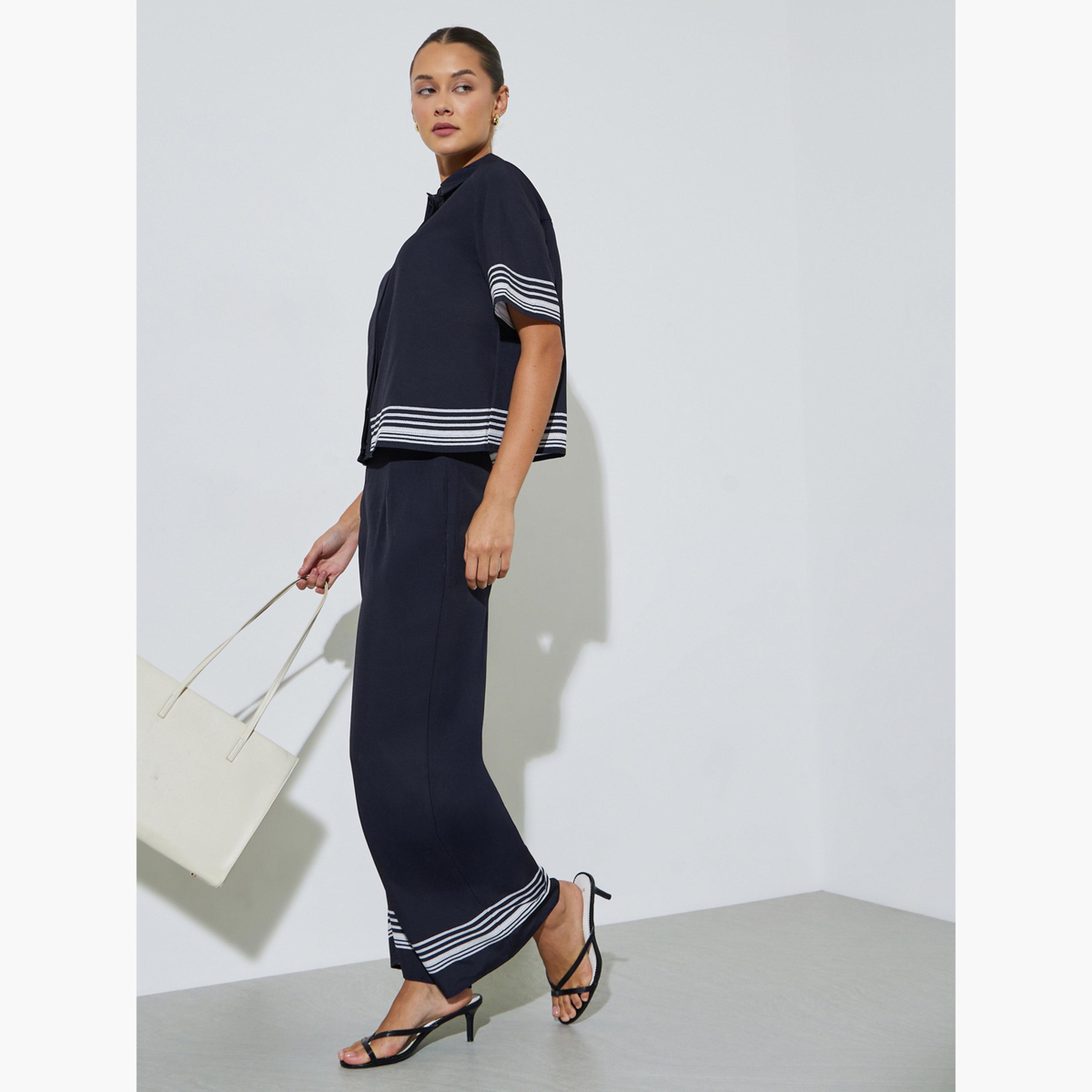 بنطال بأرجل واسعة وحافة مخطط لون أسود-women-clothing-bottoms-joggers-image-2