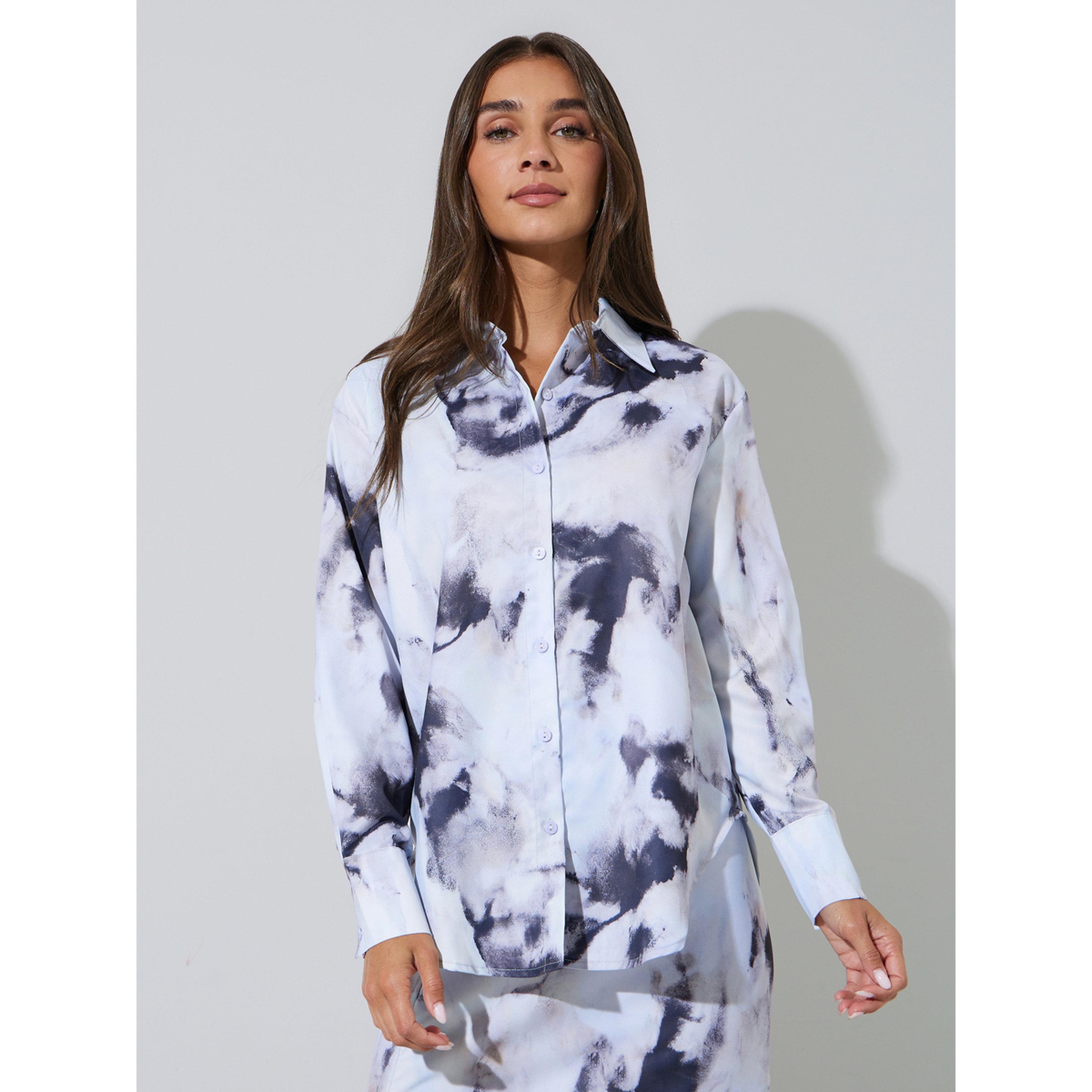 بلوزة واسعة طويلة بطبعة تجريدية باللون الرمادي-women-clothing-shirtsandblouses-shirts-image-1
