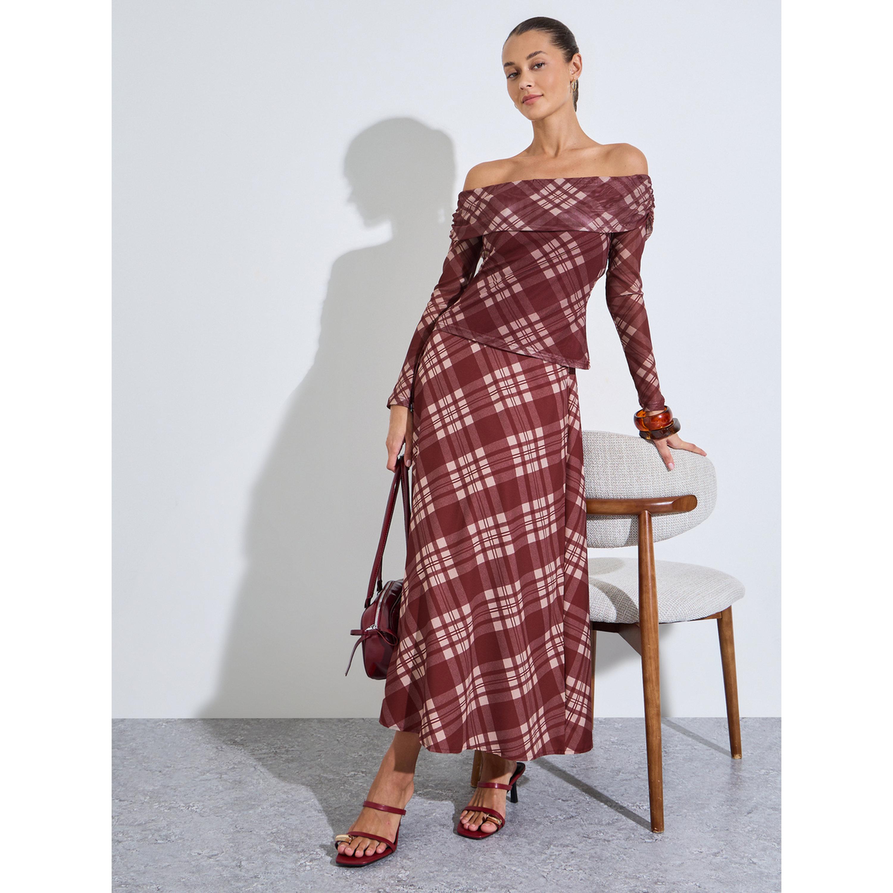 تنورة ميدي بحافة واسعة وطبعة مربعات بااللون البرغندي-women-clothing-skirts-image-2