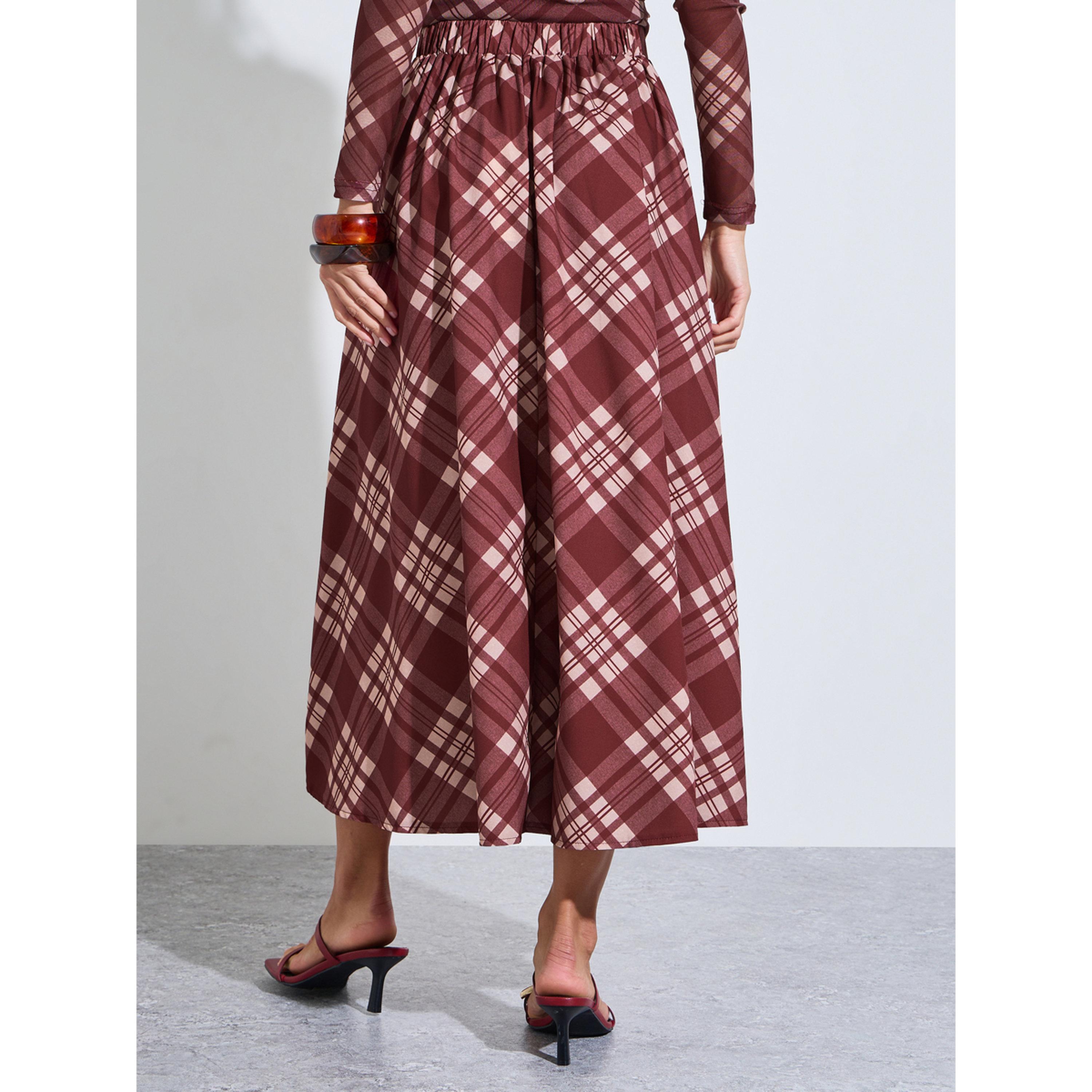 تنورة ميدي بحافة واسعة وطبعة مربعات بااللون البرغندي-women-clothing-skirts-image-3