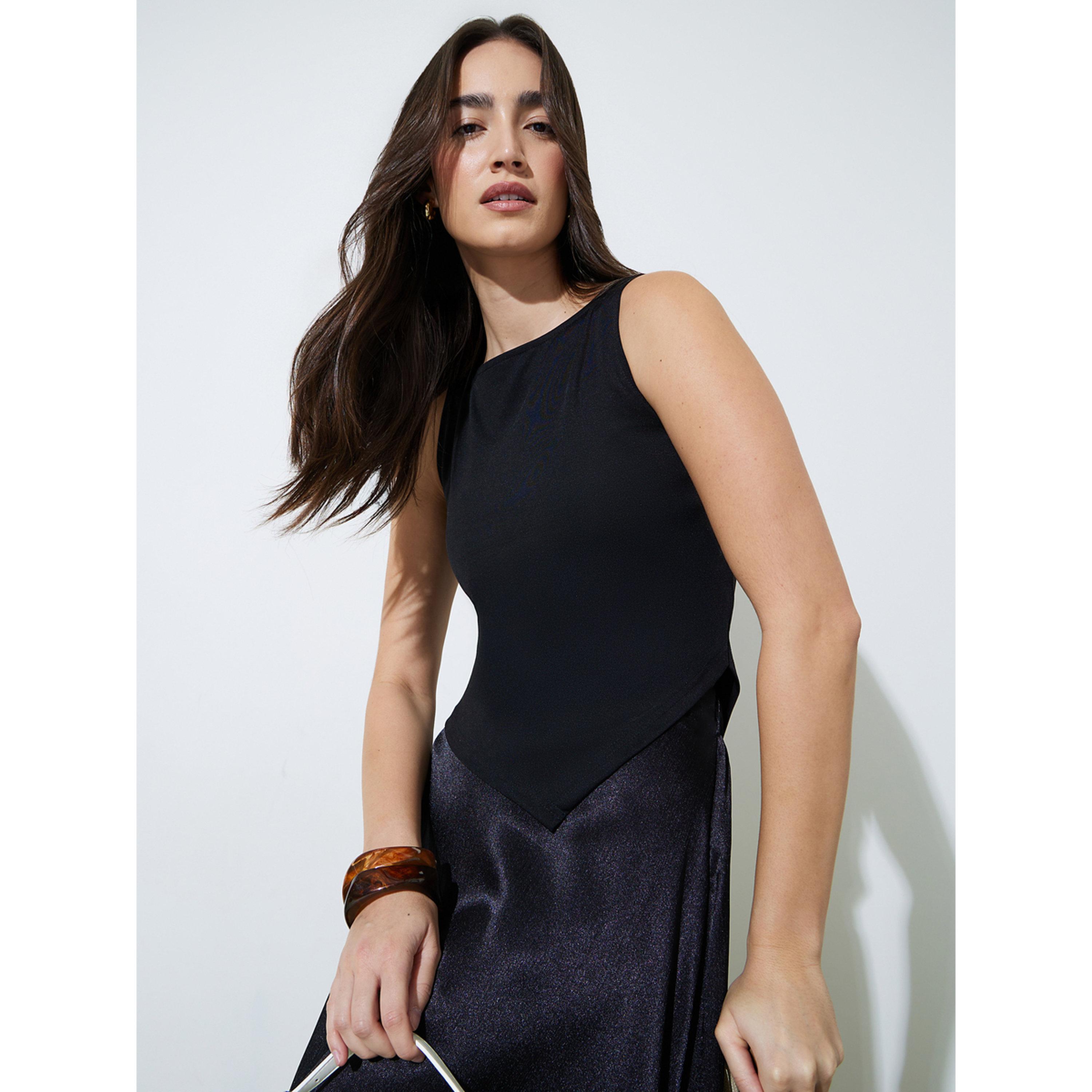 بلوزة محبوكة بقصة ضيقة وحافة غير متماثلة وبدون أكمام-women-clothing-shirtsandblouses-blouses-image-1