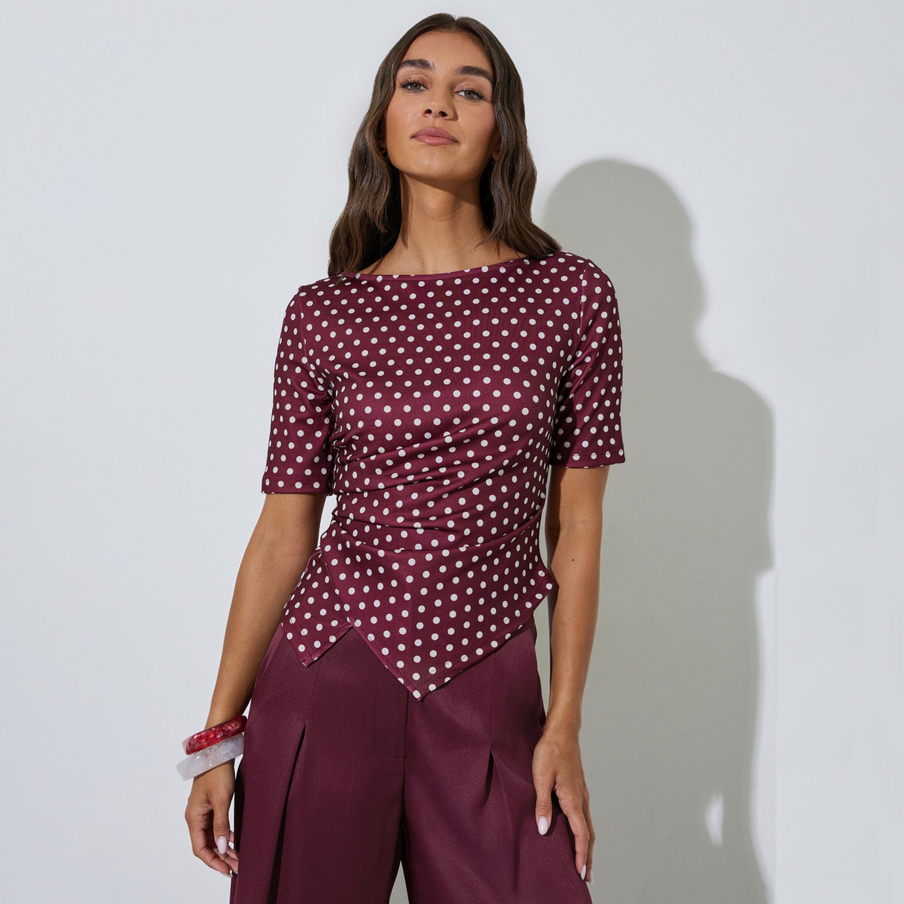 Styli Burgundy Polka Dot Asymmetric Hem Knit Top-women-clothing-shirtsandblouses-blouses-image-1