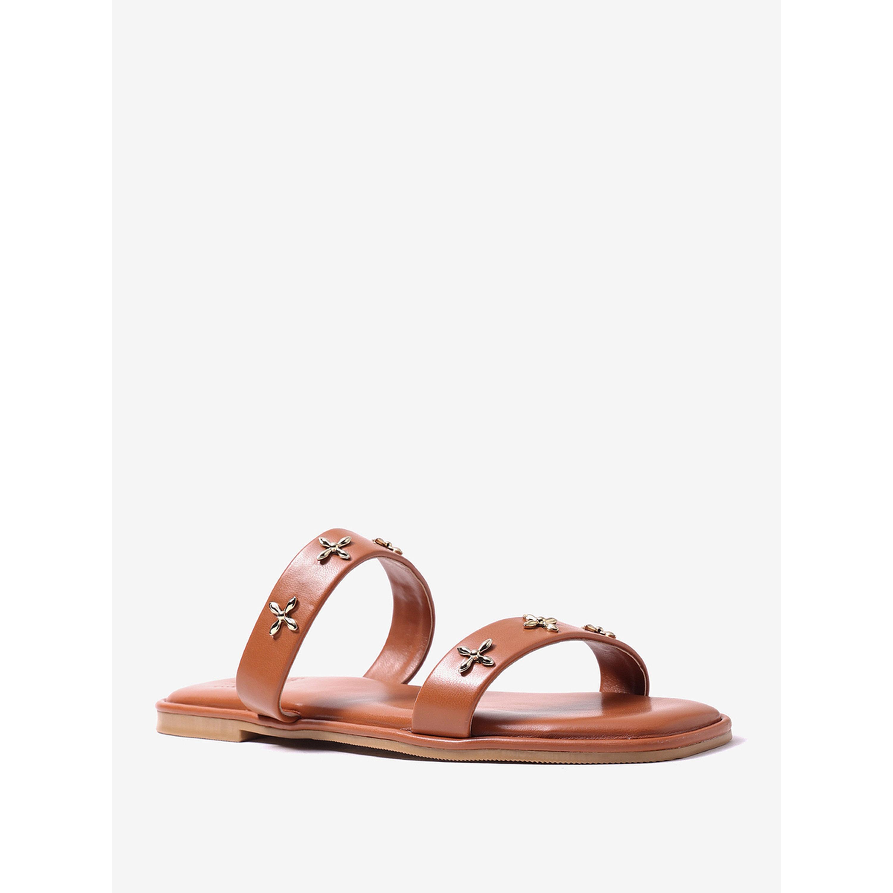 صندل بسيرين وزينة معدنية-women-shoes-sandals-flats-image-5