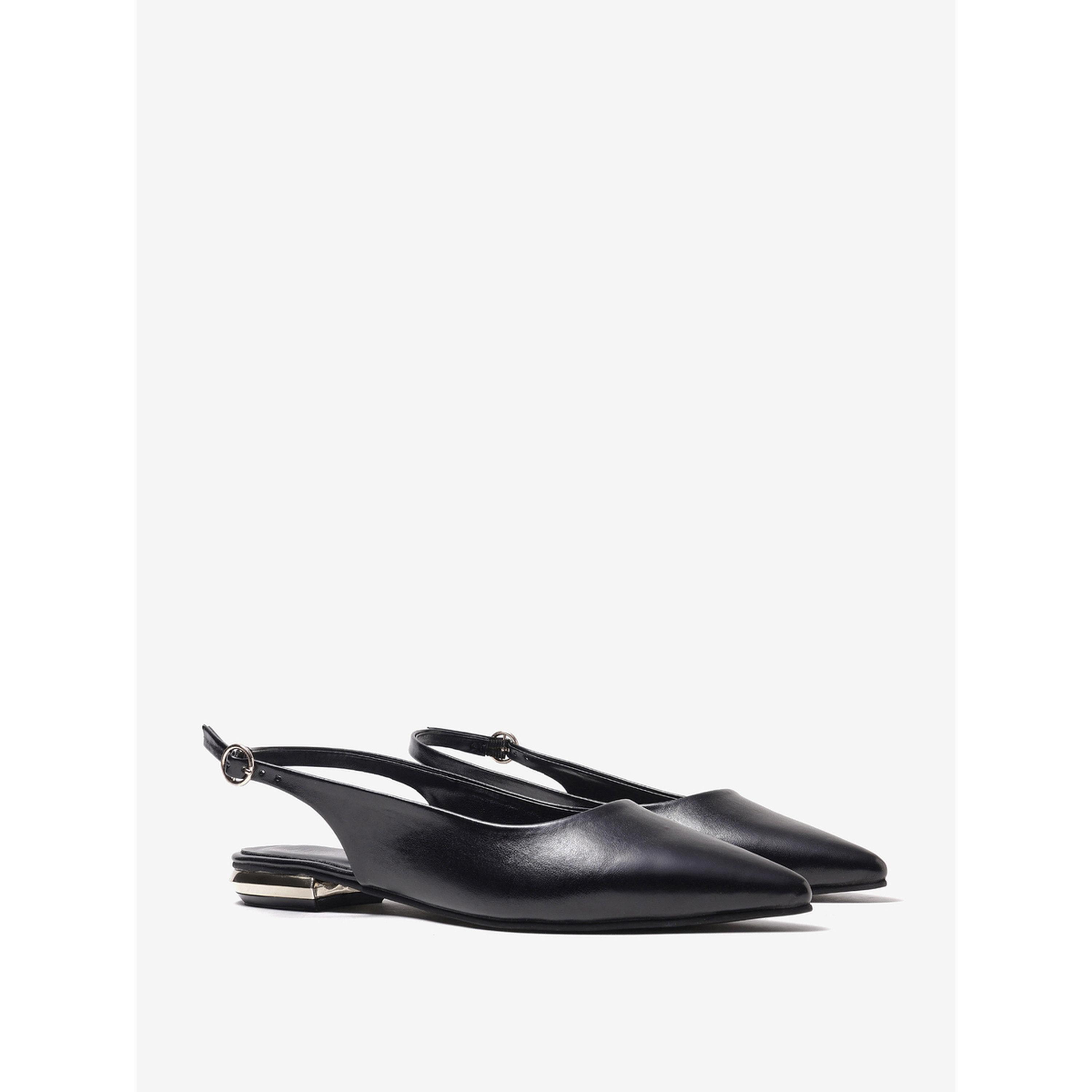 حذاء بمقدمة مدببة وحزام خلفي-women-shoes-heels-image-1