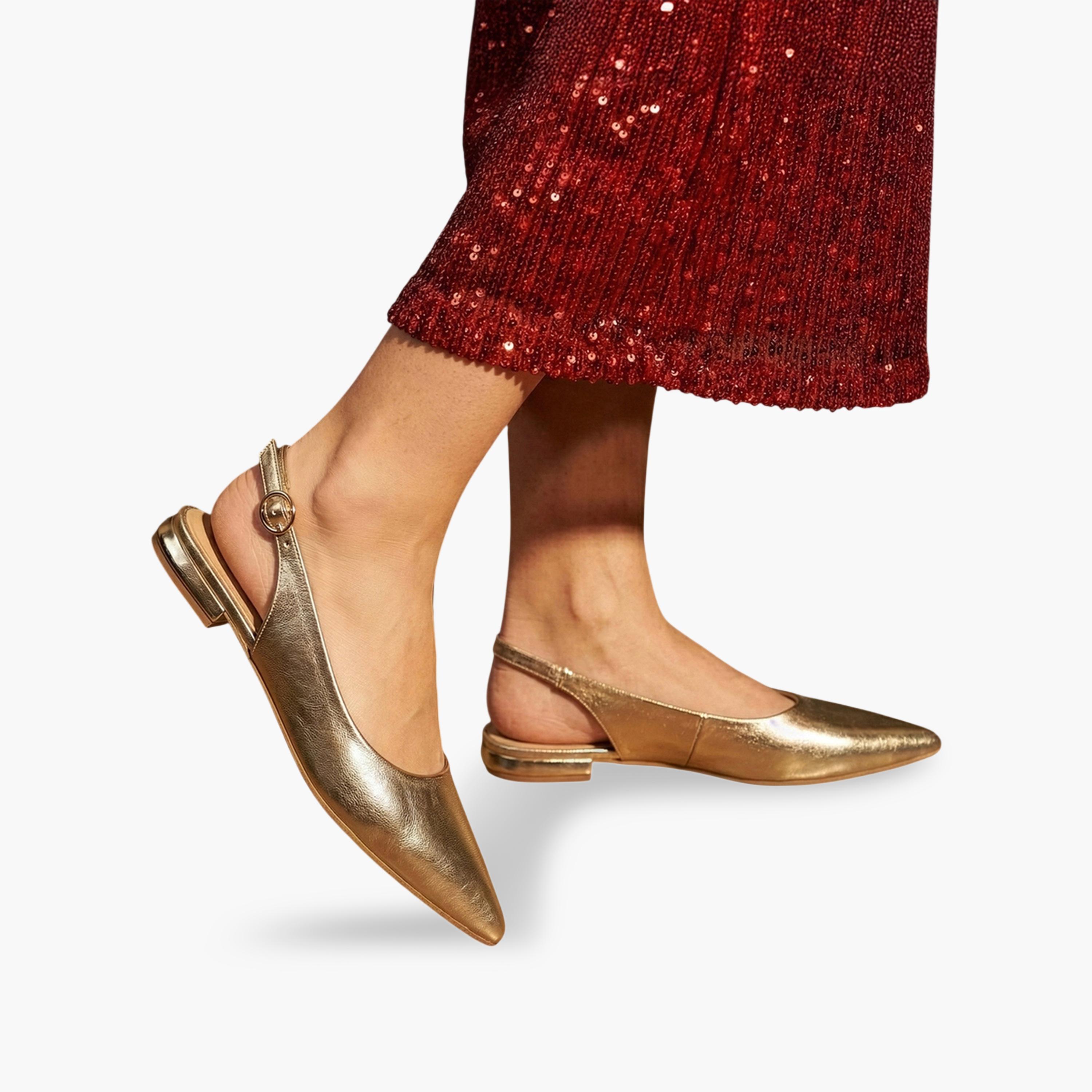 حذاء بمقدمة مدببة وحزام خلفي-women-shoes-heels-image-2
