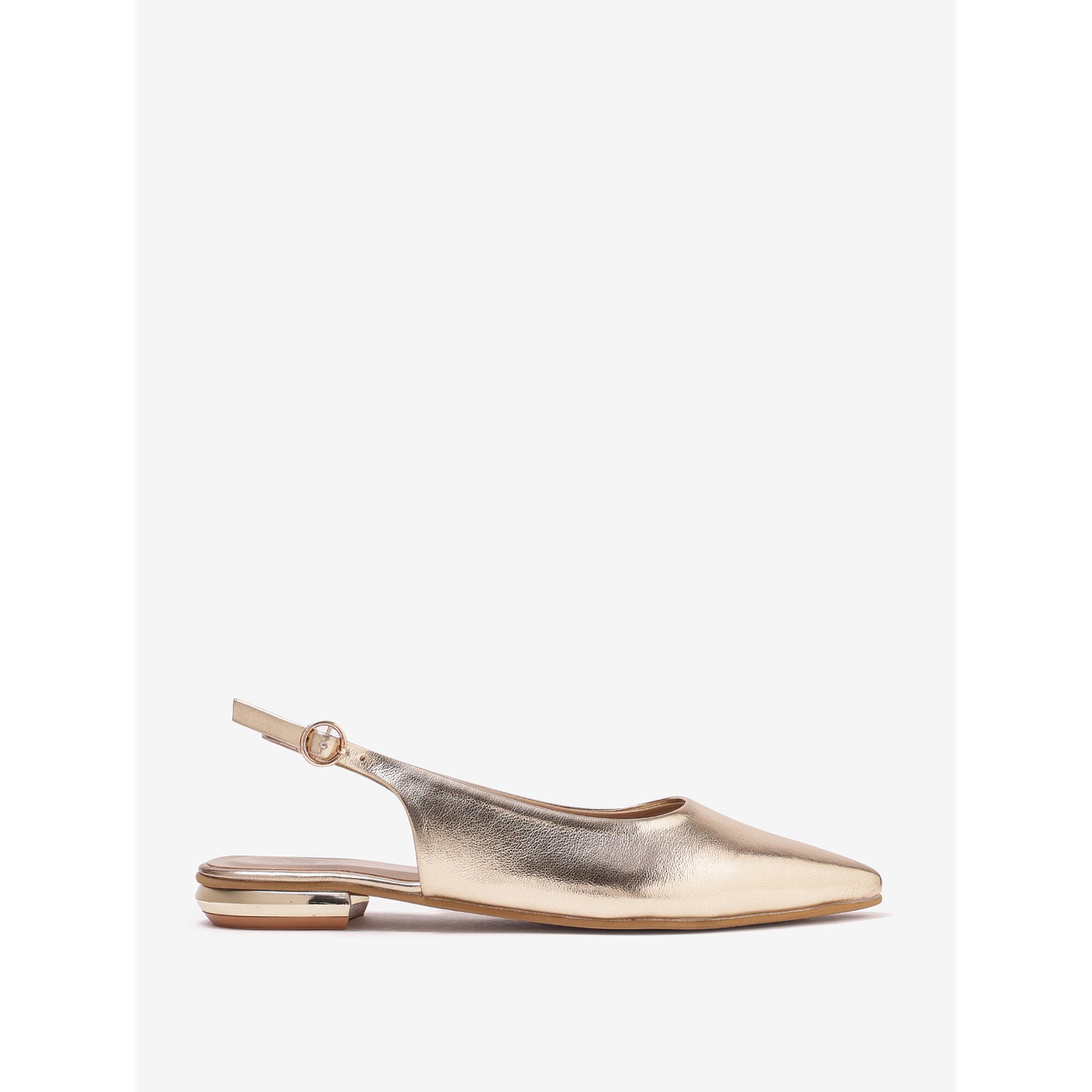 حذاء بمقدمة مدببة وحزام خلفي-women-shoes-heels-image-3