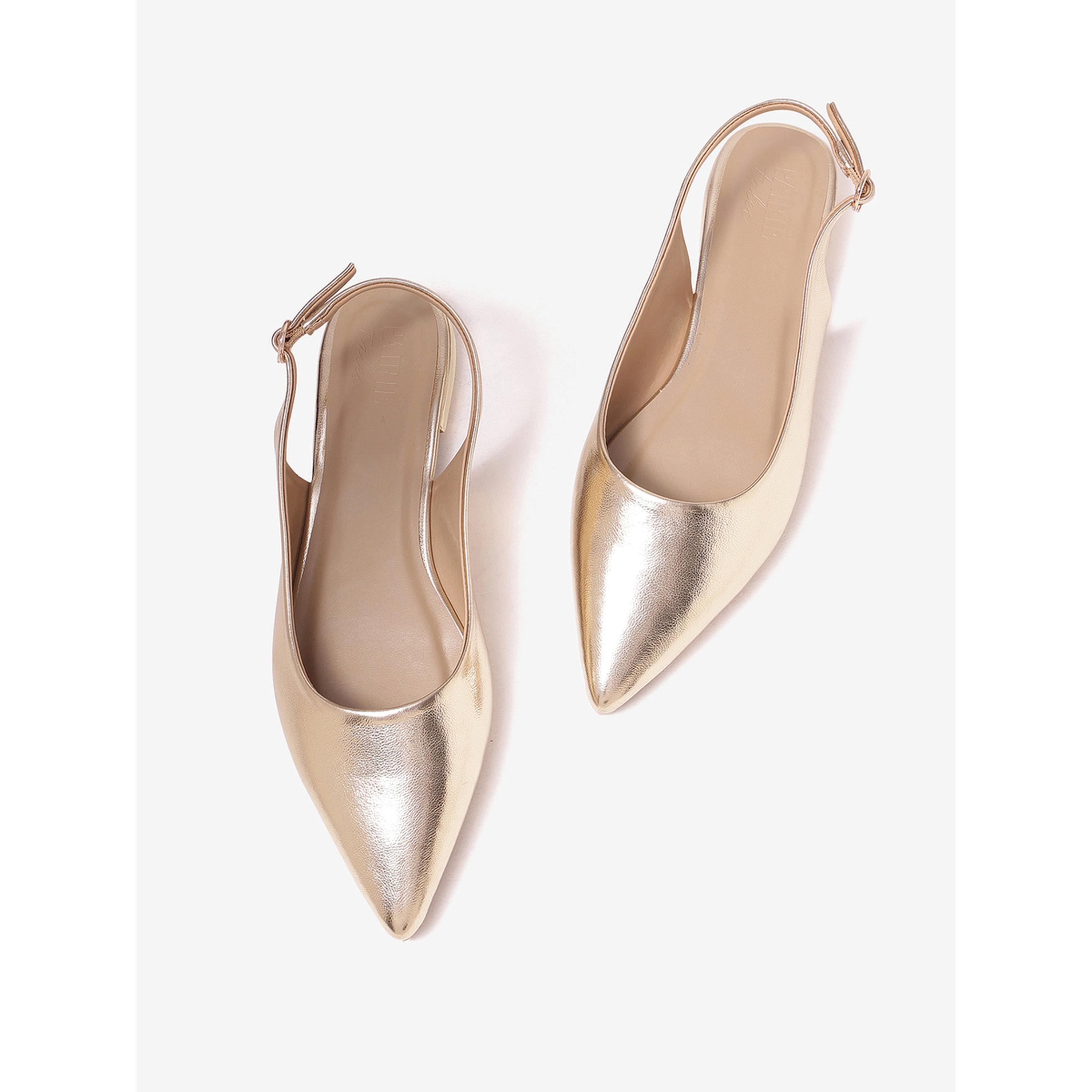 حذاء بمقدمة مدببة وحزام خلفي-women-shoes-heels-image-4