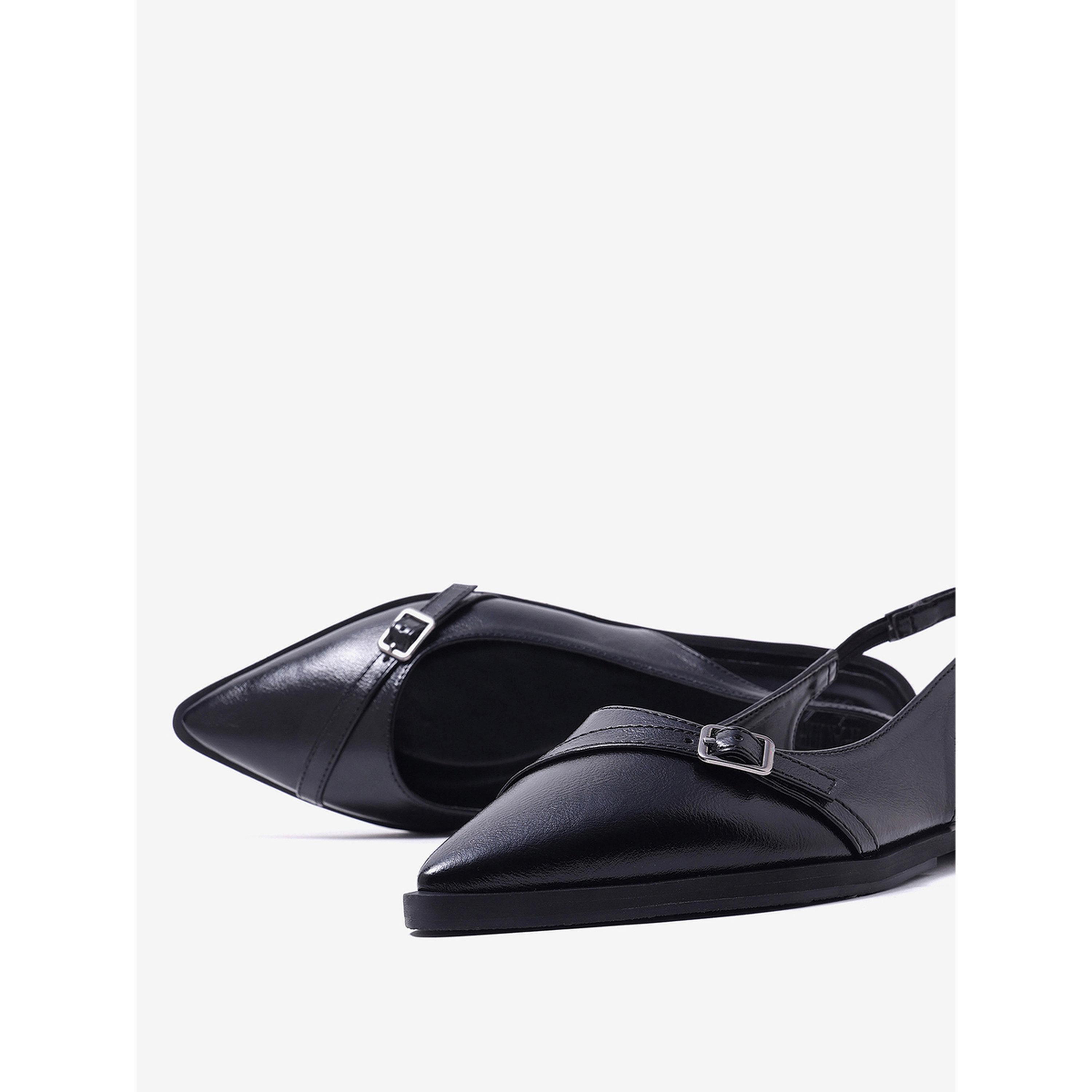 حذاء بمشبك ومقدمة مدببة وحزام خلفي-women-shoes-sandals-flats-image-6