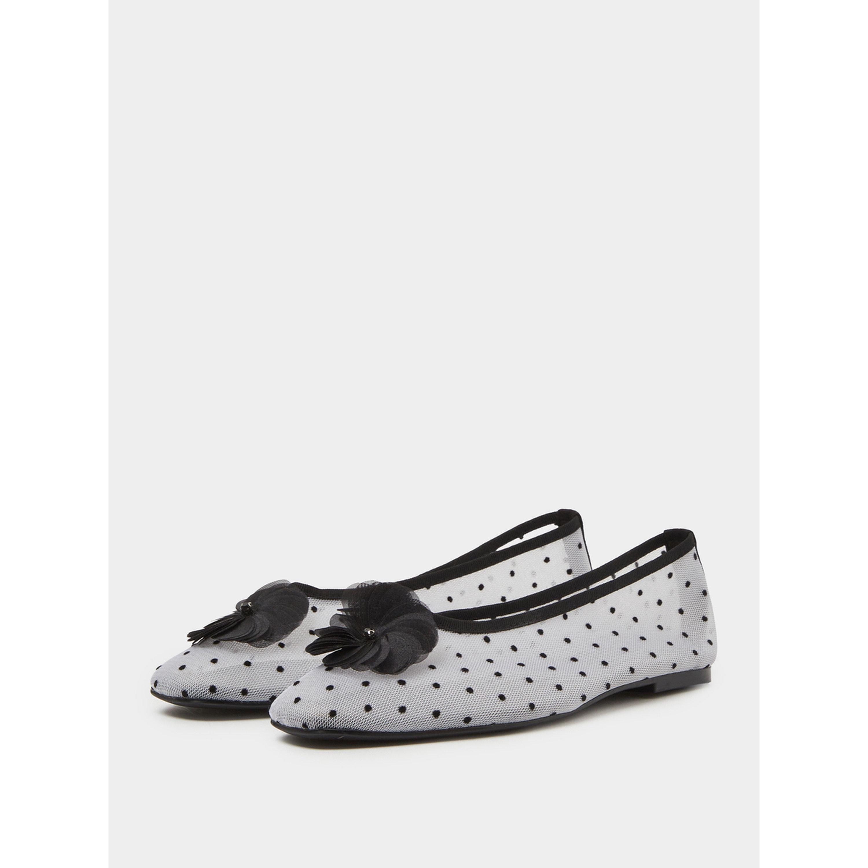 حذاء باليرينا فلات شبك بطبعة نقاط بولكا وتفاصيل أزهار لون أبيض-women-shoes-flats-ballerinas-image-1