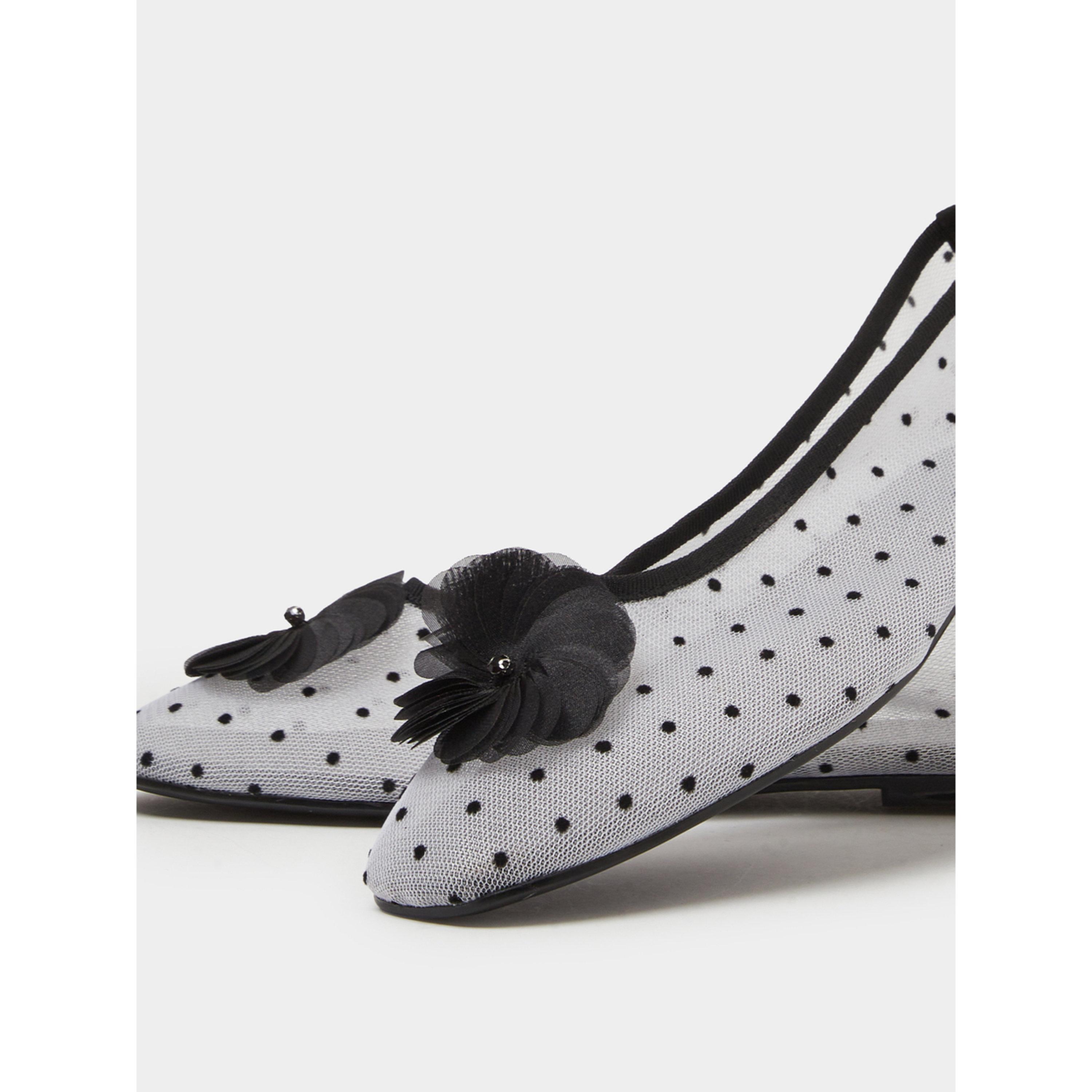 حذاء باليرينا فلات شبك بطبعة نقاط بولكا وتفاصيل أزهار لون أبيض-women-shoes-flats-ballerinas-image-4