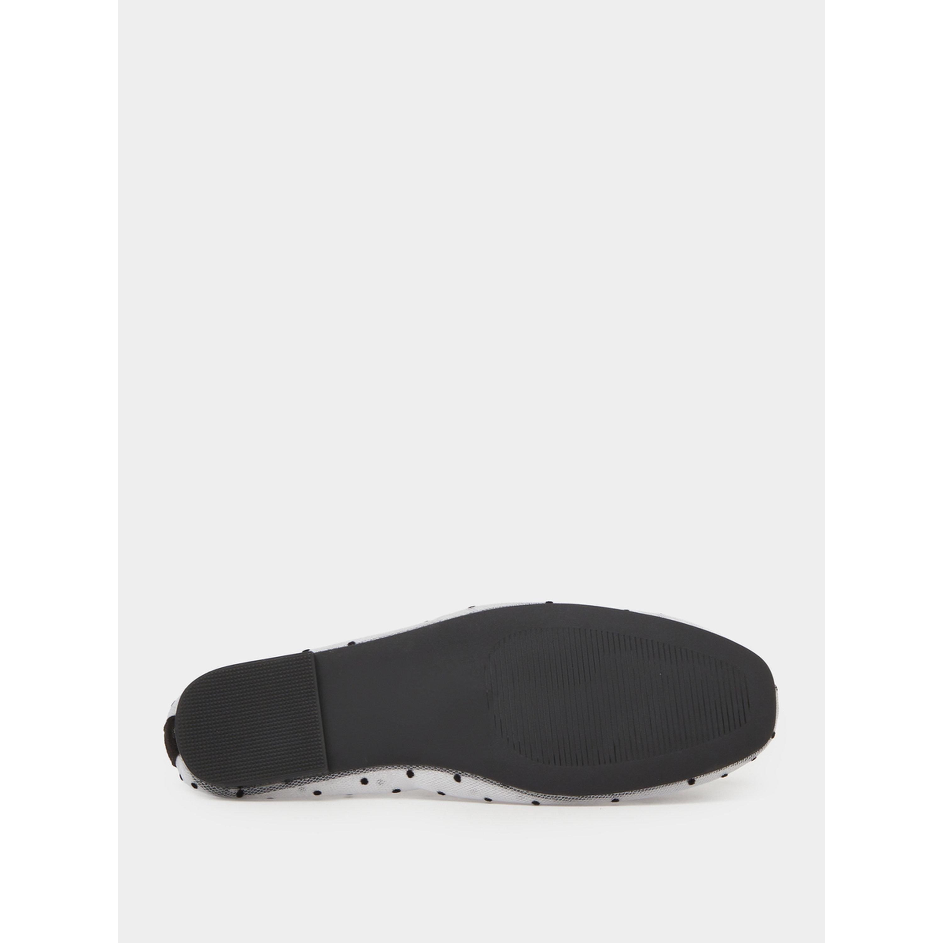 حذاء باليرينا فلات شبك بطبعة نقاط بولكا وتفاصيل أزهار لون أبيض-women-shoes-flats-ballerinas-image-6