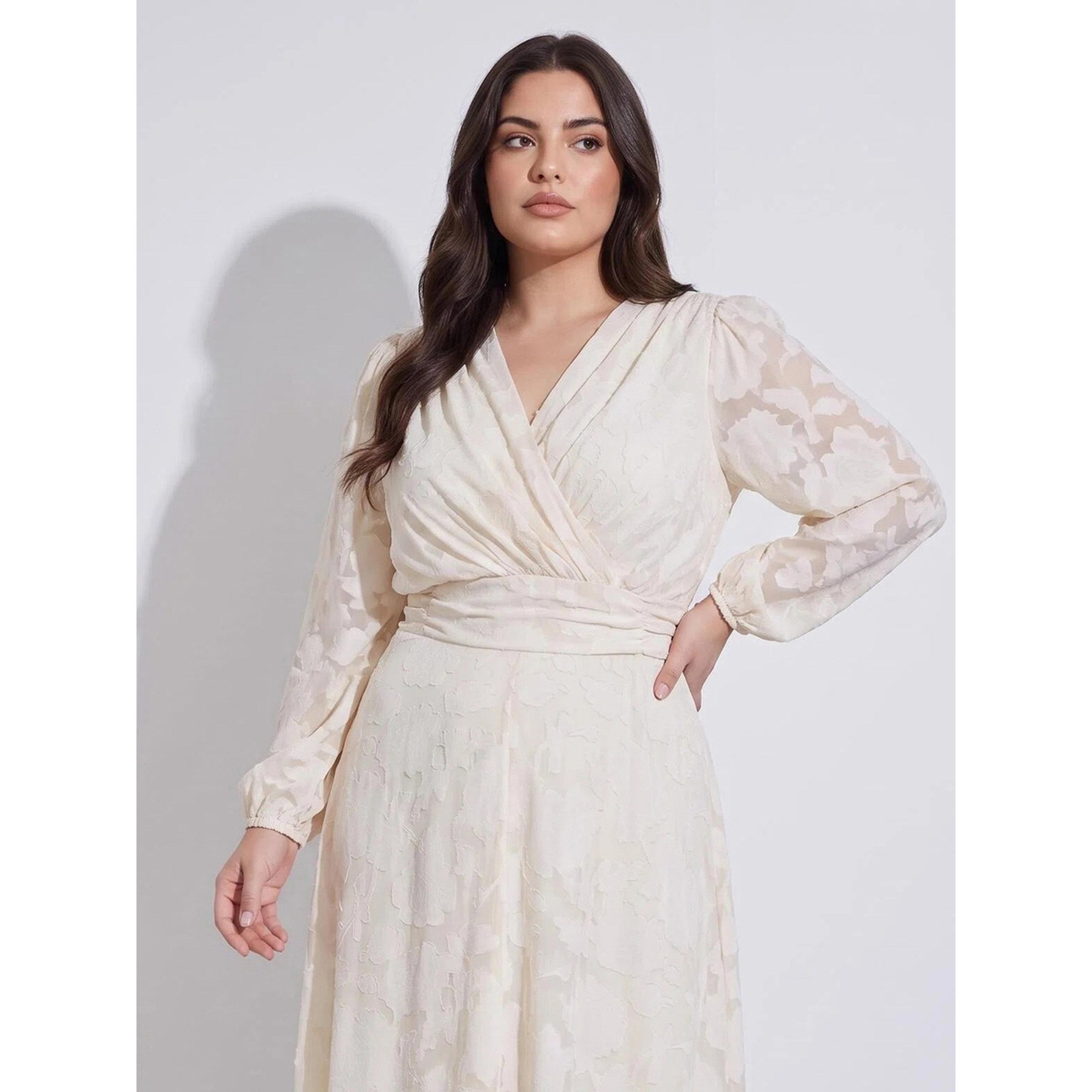 ستايلي - فستان ماكسي من قماش الجاكار بلون كريمي سادة ياقة V تصميم A مقاس كبير من-women-clothing-dresses-image-2