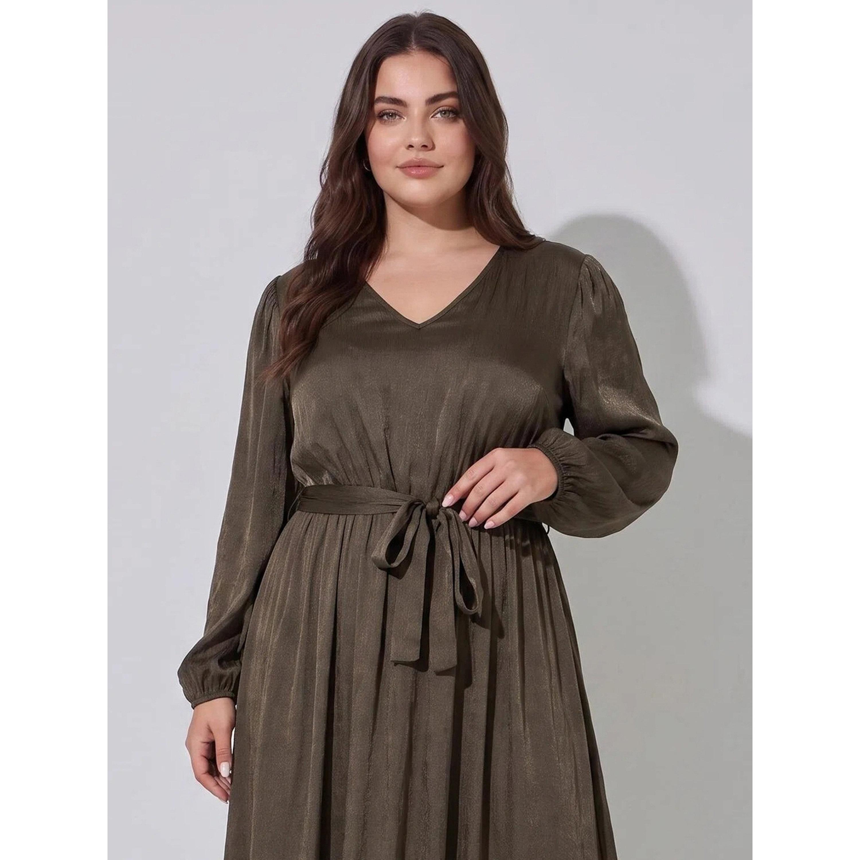 ستايلي - فستان ماكسي بني سادة من الساتان تصميم A مقاس كبير بخصر مربوط-women-clothing-dresses-image-2