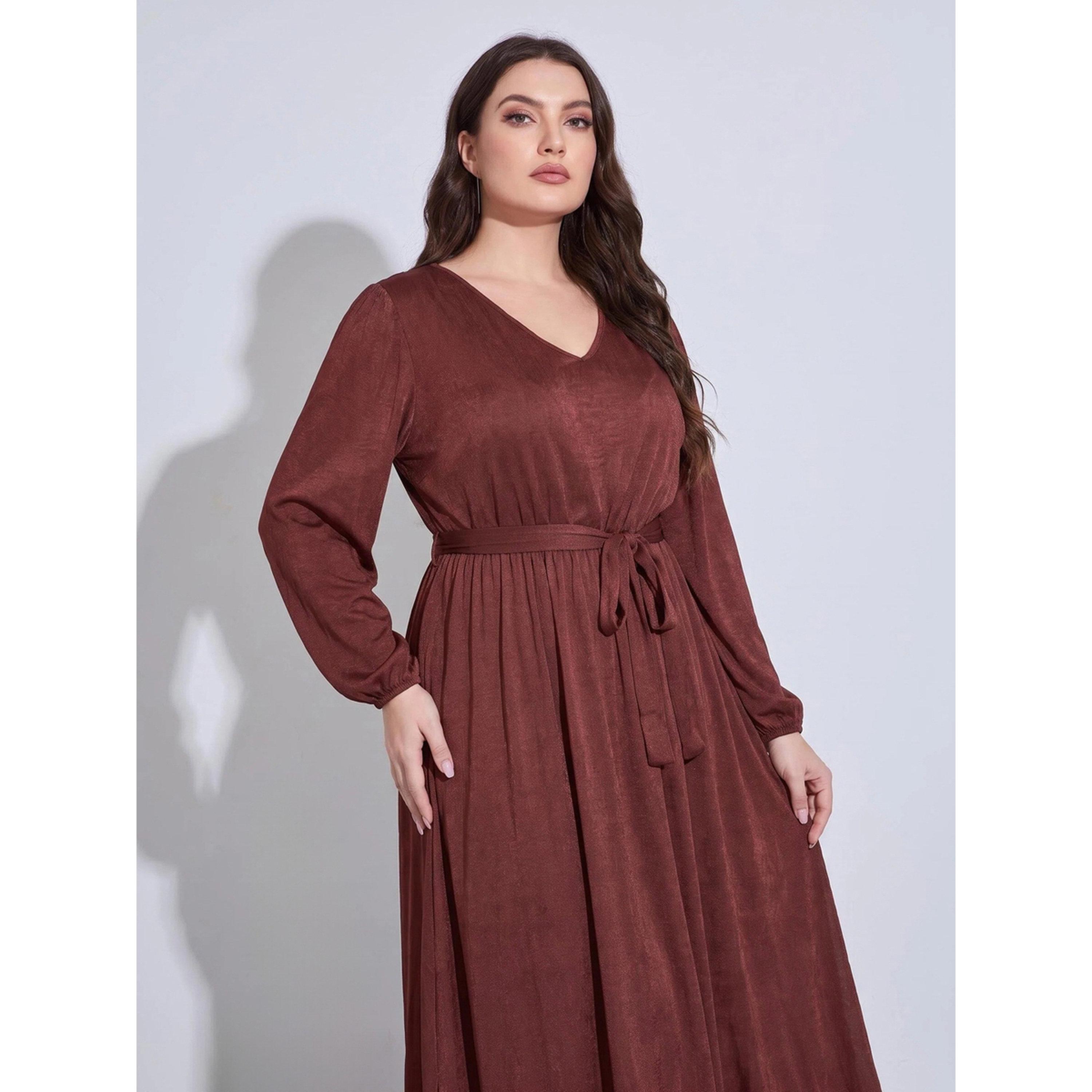 ستايلي - فستان ماكسي من الساتان بلون الصدأ السادة تصميم A مقاس كبير بخصر مربوط.-women-clothing-dresses-image-2