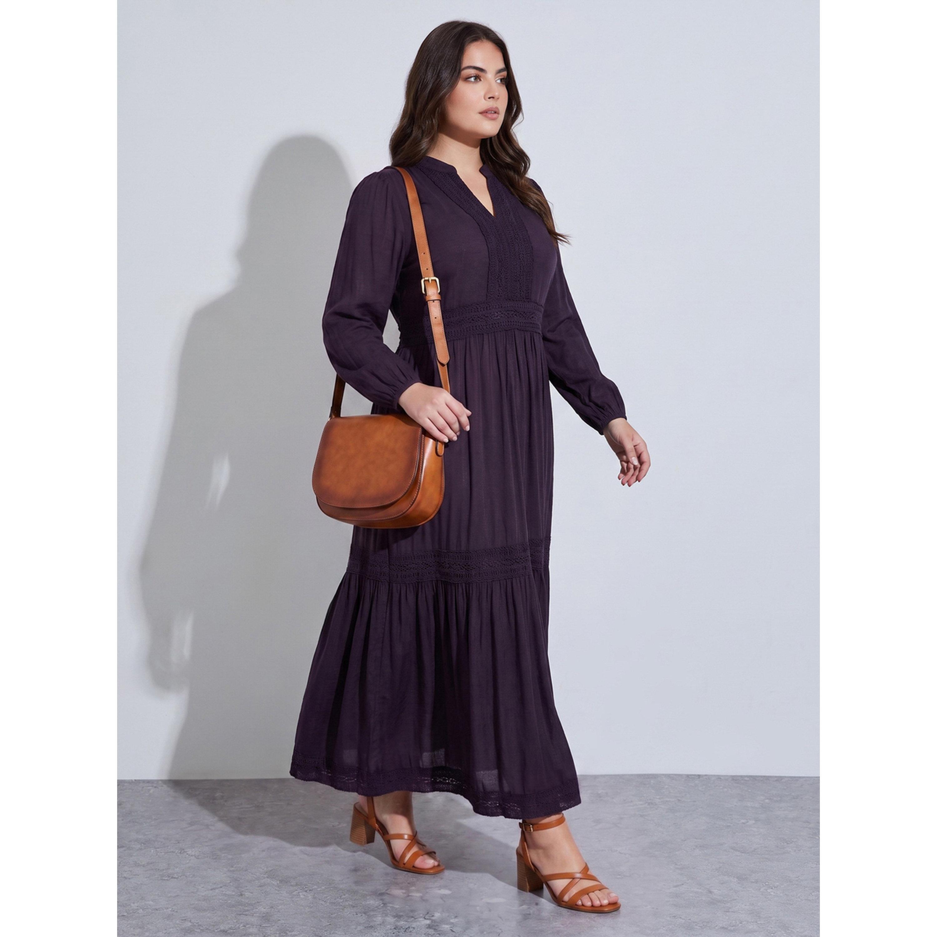 ستايلي - فستان ماكسي من  مقاس كبير لون بنفسجي سادة مزين بتفاصيل دانتيل تصميم A-women-clothing-dresses-image-1