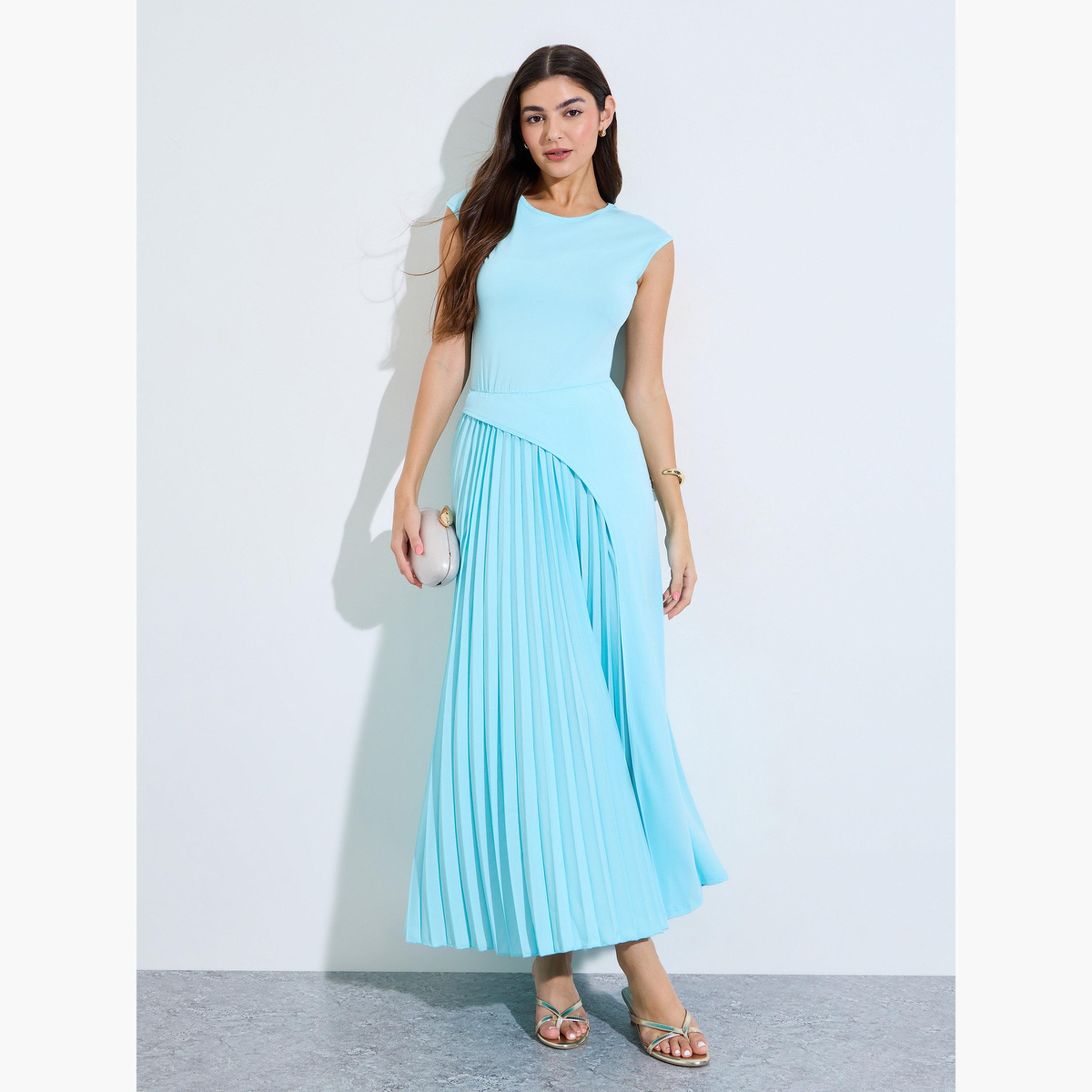 ستايلي - فستان ماكسي أزرق سادة مطوي تصميم  A-women-clothing-dresses-image-1