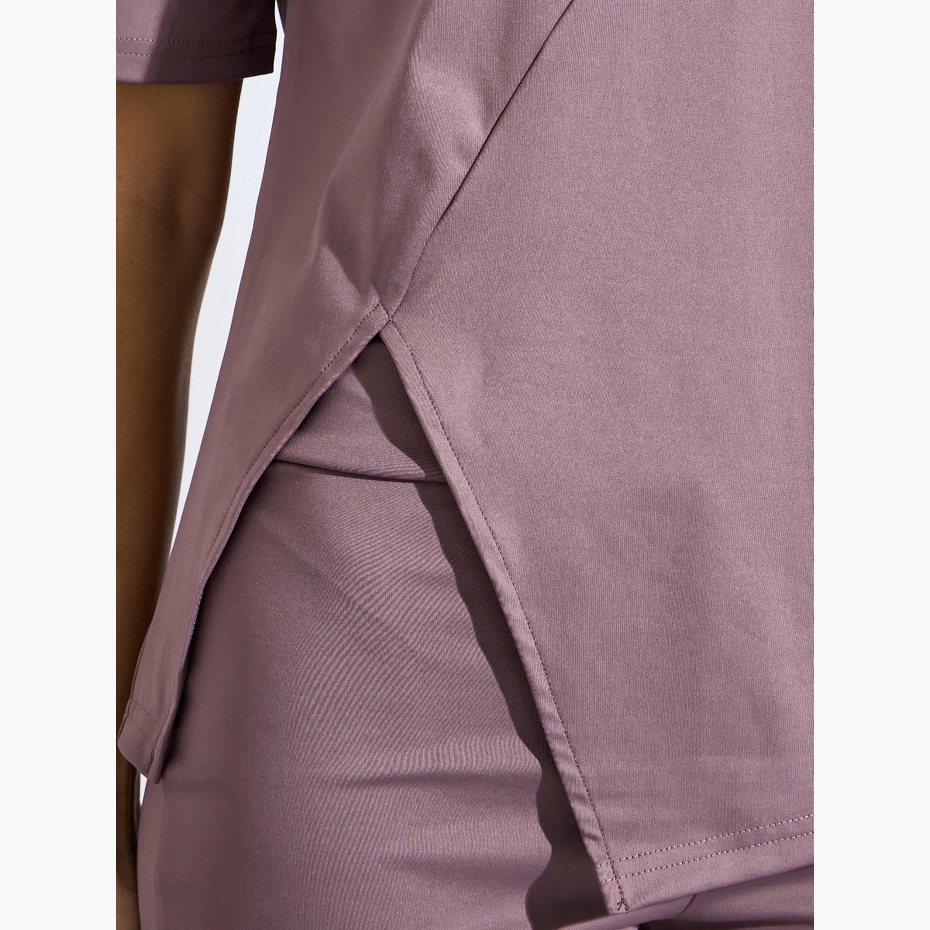 طقم من بنطال واسع مزموم على الخصر وبلوزة بفتحة جانبية وشعار-women-clothing-coordsets-image-6