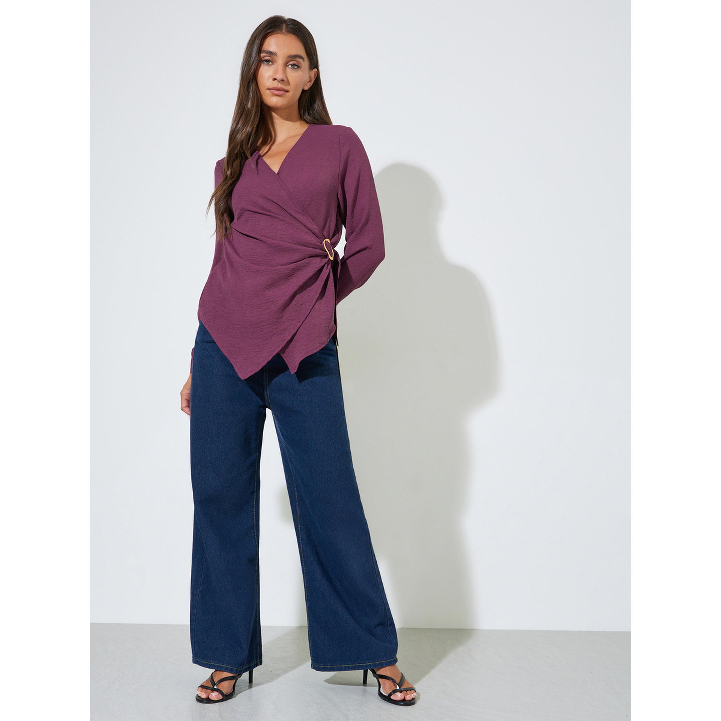 ستايلي - بلوزة أنيقة بلون أرجواني سادة بأكمام طويلة ملفوفة بتفاصيل إبزيم-women-clothing-shirtsandblouses-blouses-image-2