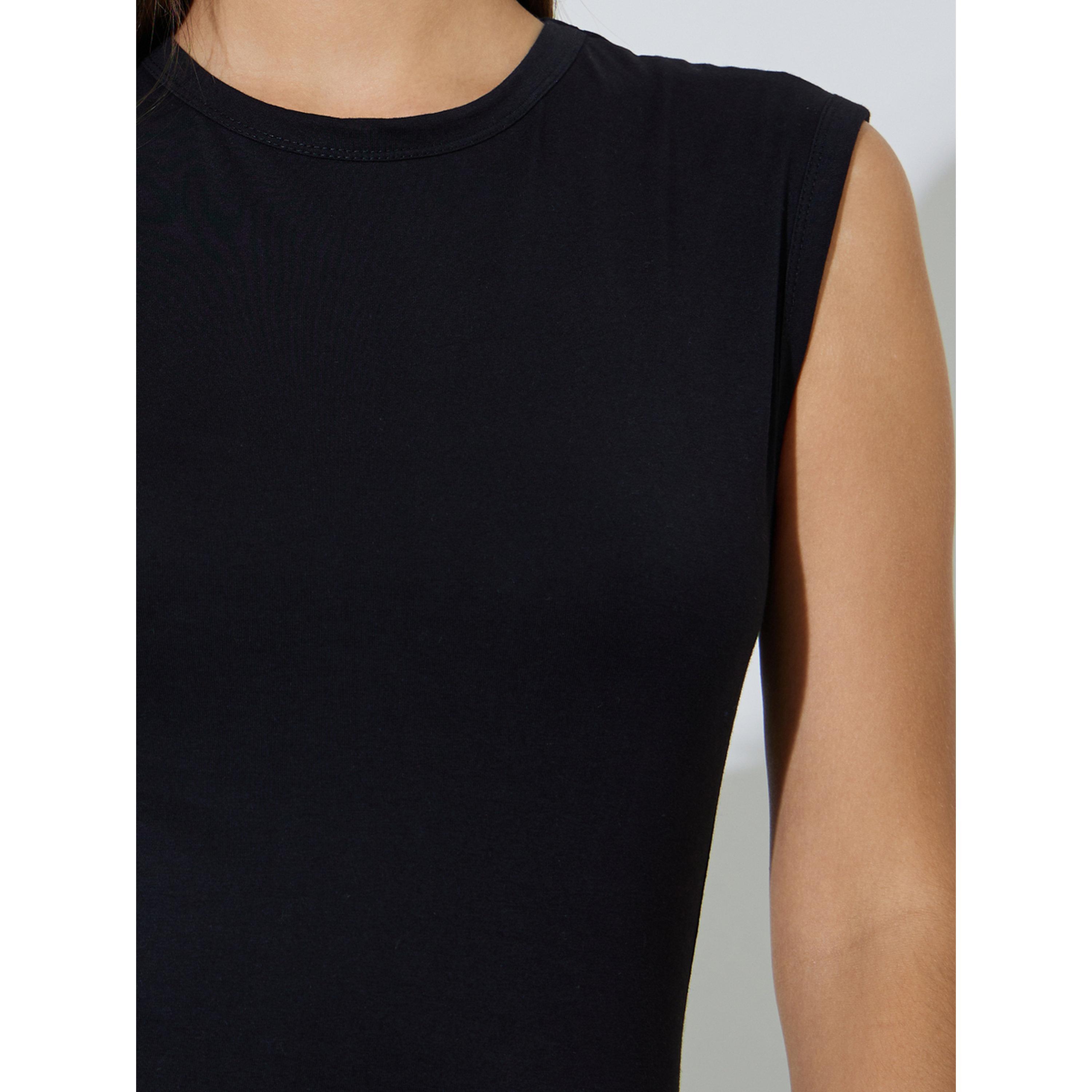 Styli Black Solid Round Neck Fitted Tank Top-women-clothing-shirtsandblouses-blouses-image-5