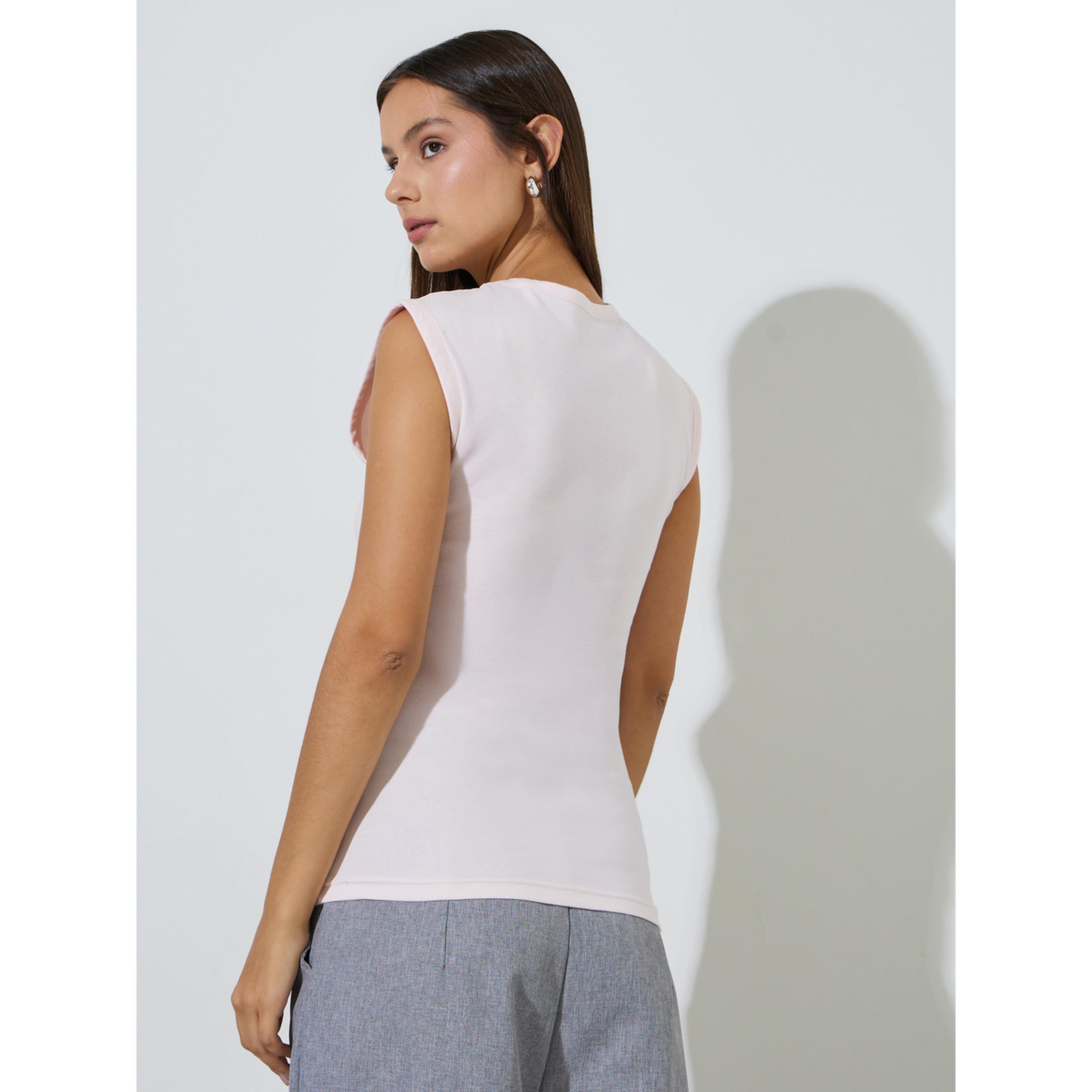 Styli Pink Solid Round Neck Fitted Tank Top-women-clothing-shirtsandblouses-blouses-image-3