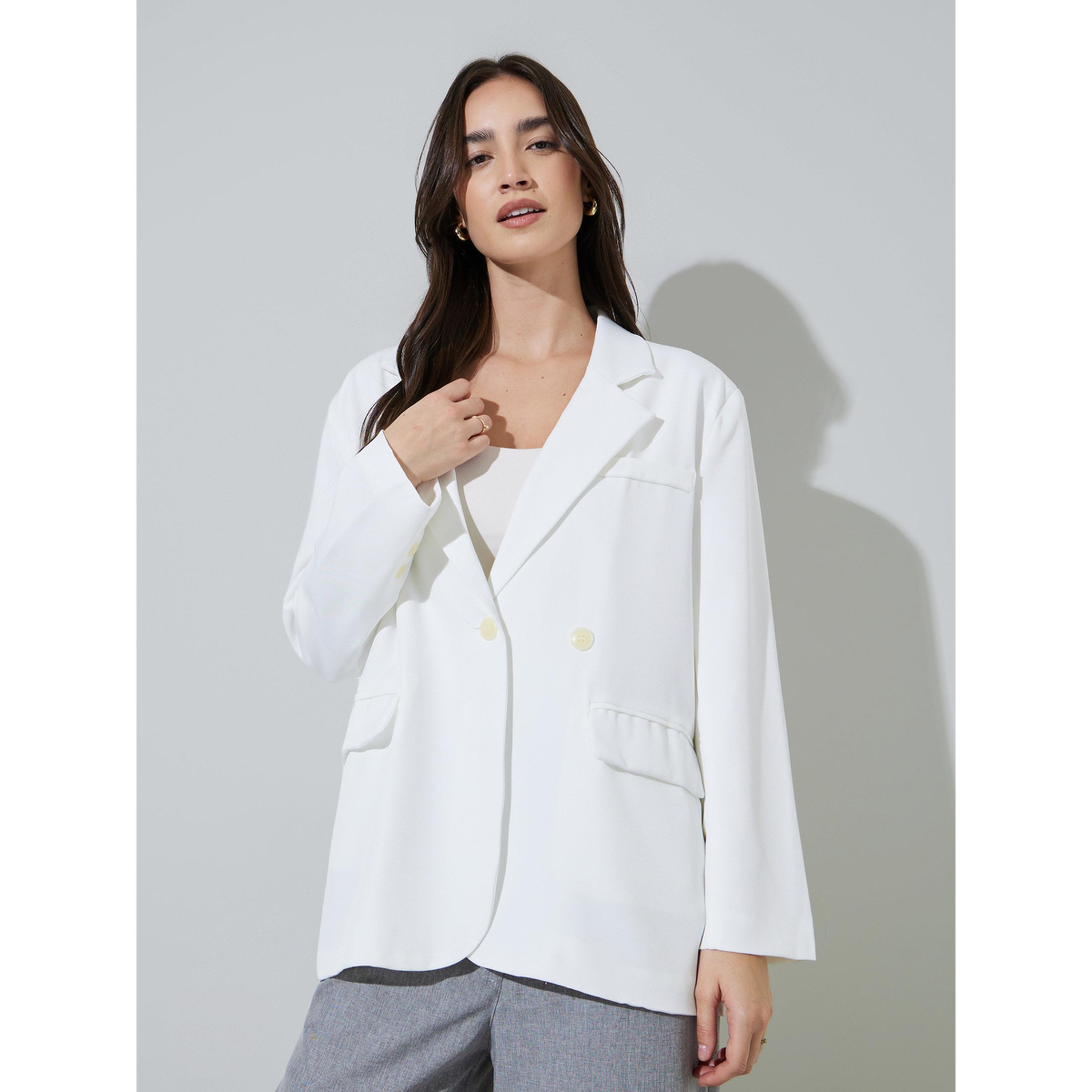 بليزر بأزرار مزدوجة وقصة واسعة بلون سادة-women-clothing-coatsandjackets-blazers-image-1