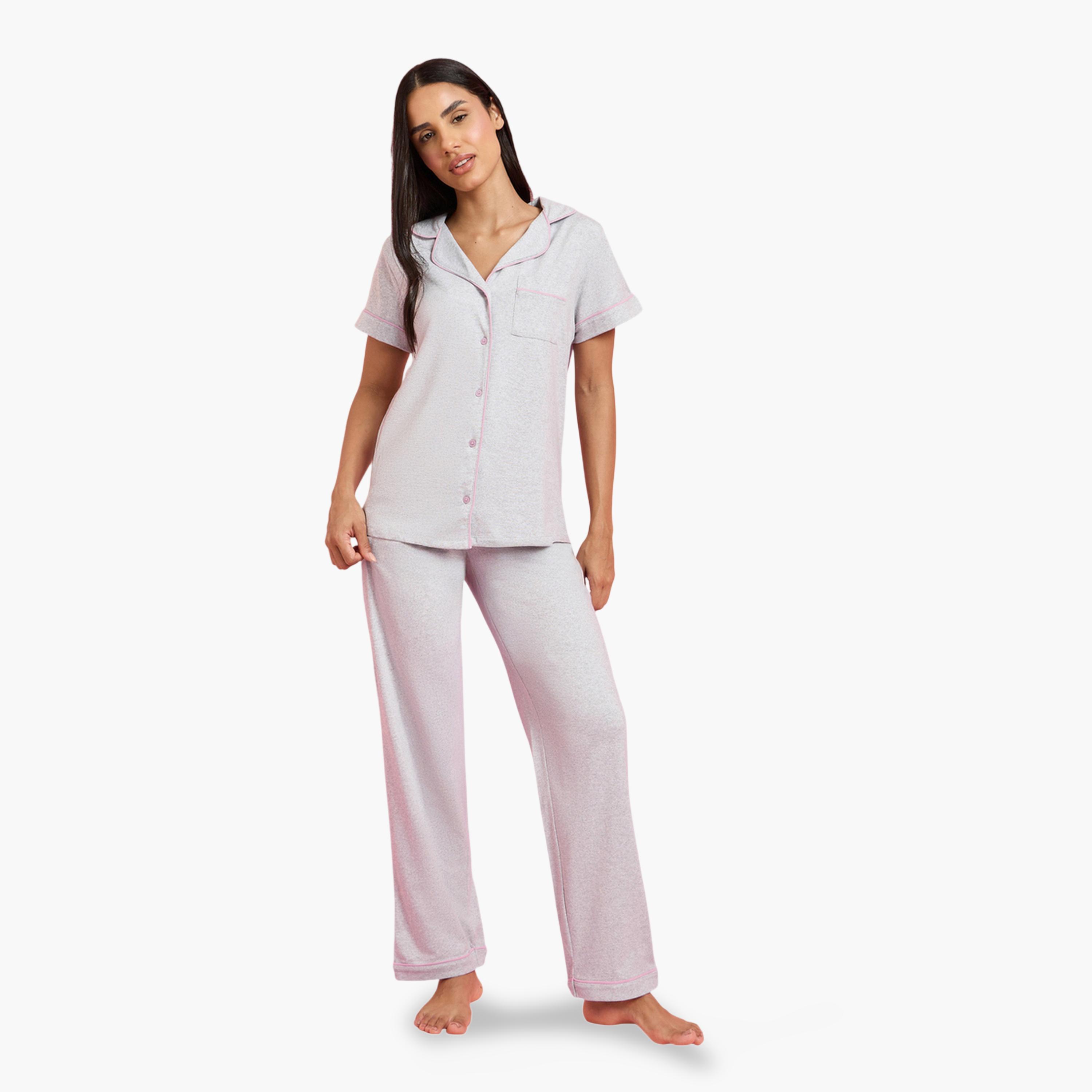 ستايلي - بيجاما قميص بأكمام قصيرة وبنطال واسع الساقين بحواف رمادية متباينة-women-clothing-nightwear-pyjamas-longsets-image-1