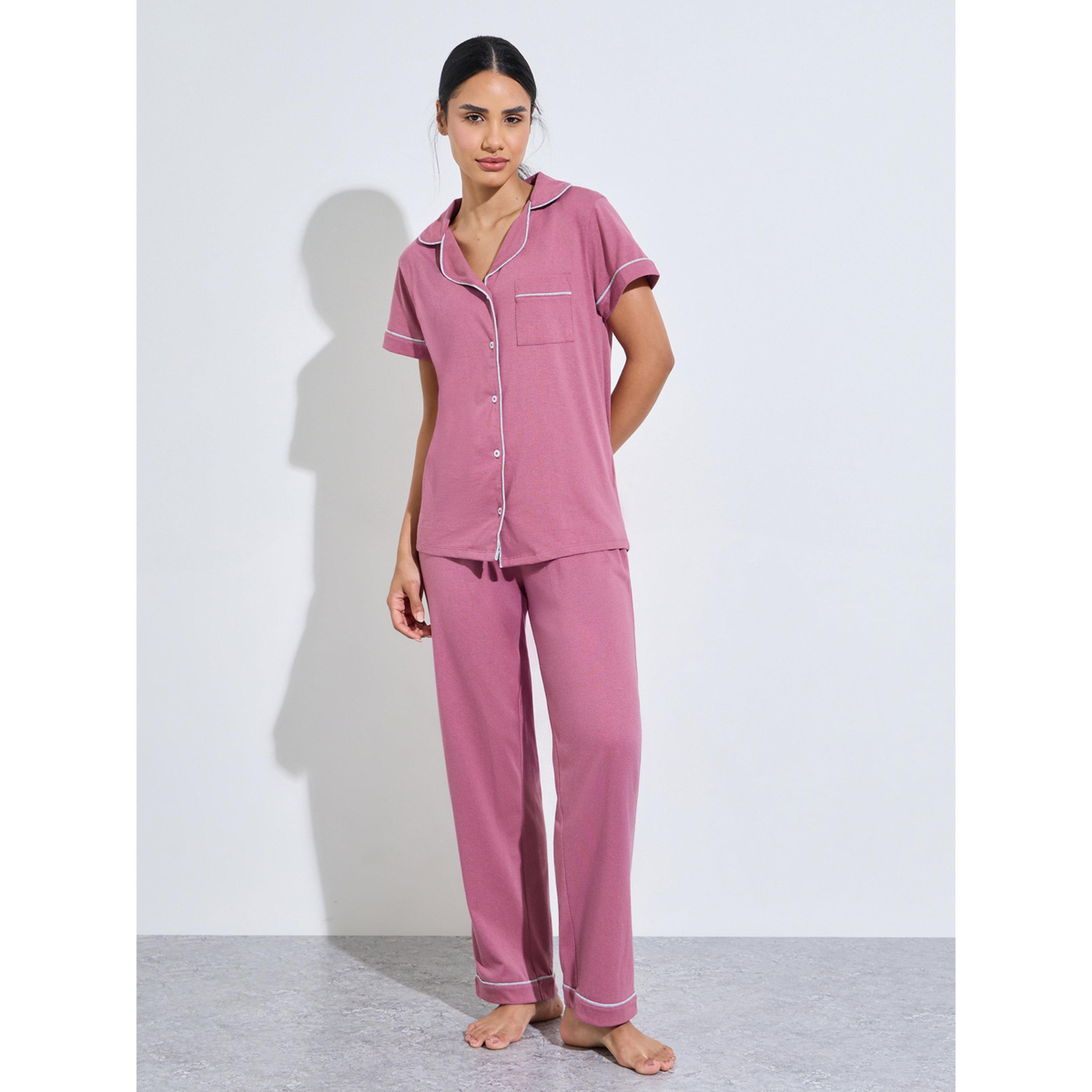 ستايلي - بيجاما قميص بأكمام قصيرة وبنطال واسع الساقين زينة حواف وردية متباينة-women-clothing-nightwear-pyjamas-longsets-image-1