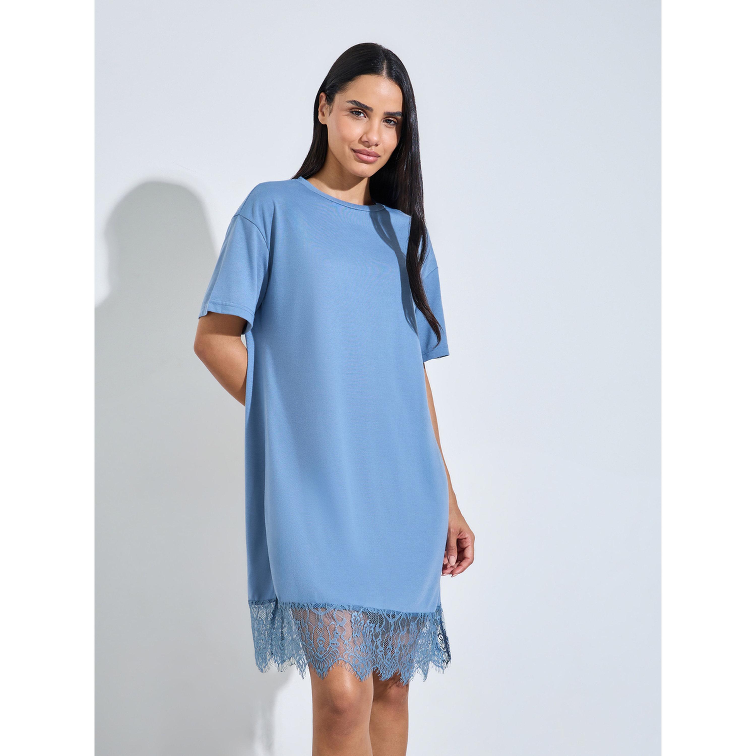 قميص نوم بأكمام قصيرة وحافة دانتيل سادة باللون الأزرق-women-clothing-nightwear-nighties-image-1