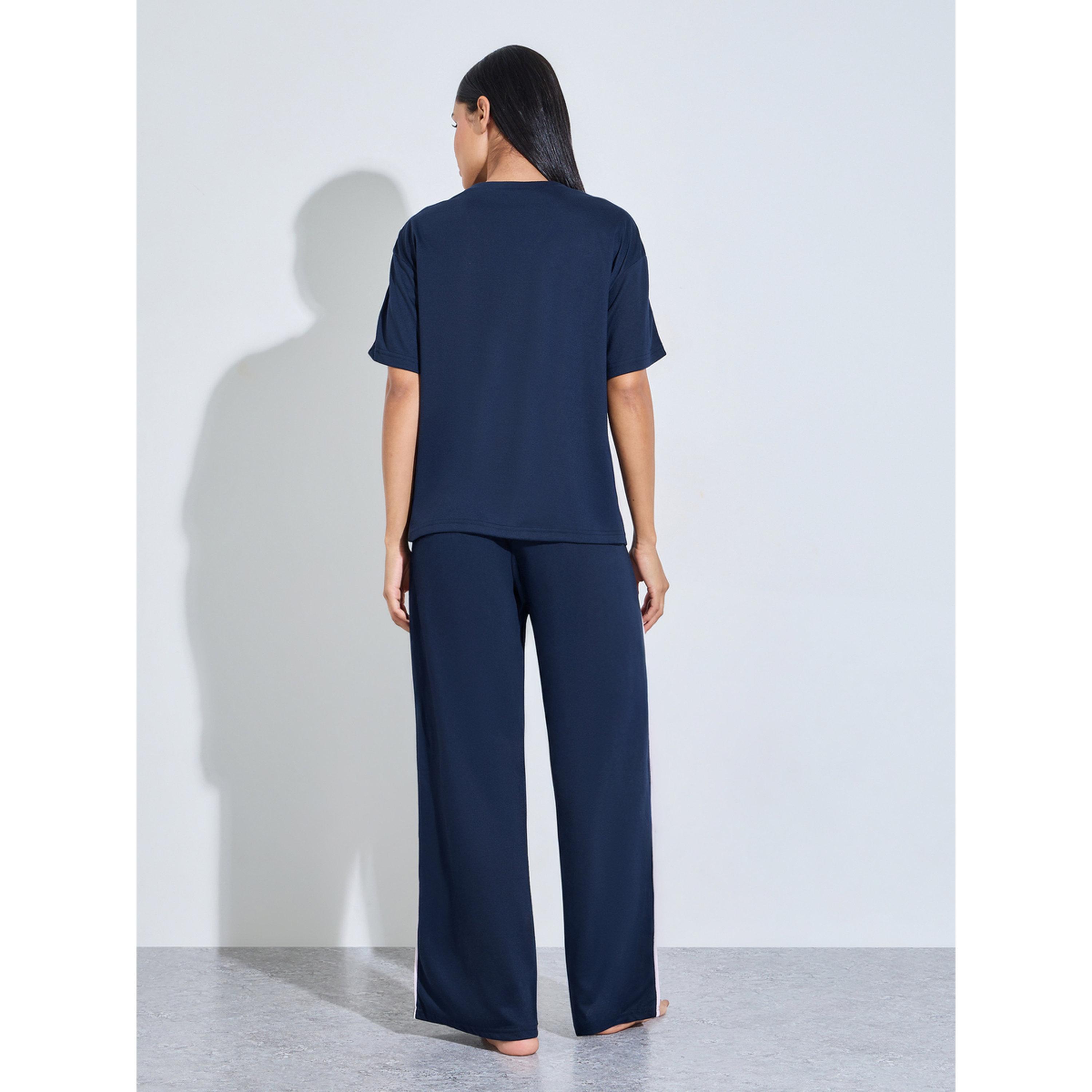 طقم بيجاما من بنطال بأرجل واسعة وتيشيرت وطبعة جرافيك باللون الكحلي-women-clothing-nightwear-pyjamas-longsets-image-3