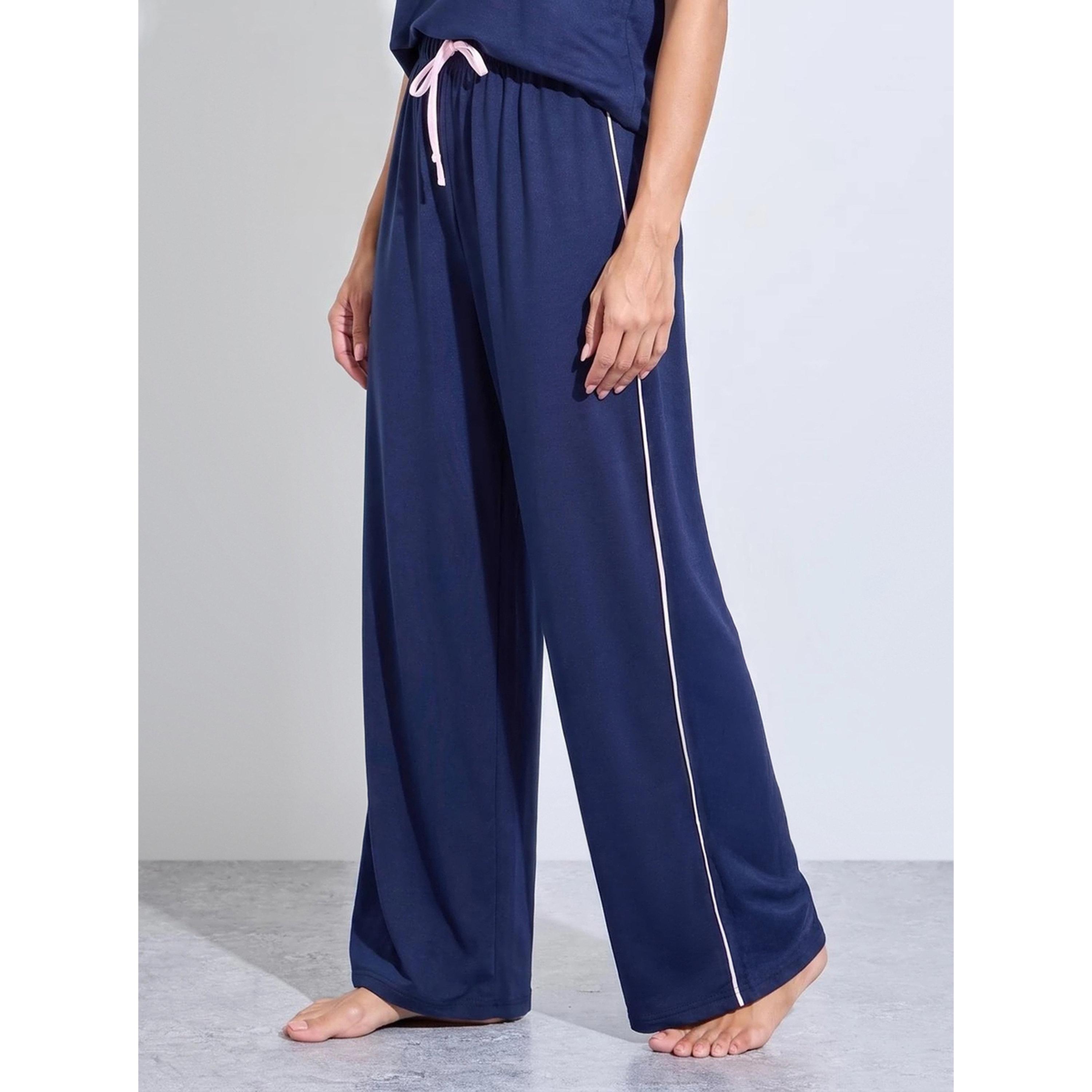 طقم بيجاما من بنطال بأرجل واسعة وتيشيرت وطبعة جرافيك باللون الكحلي-women-clothing-nightwear-pyjamas-longsets-image-4