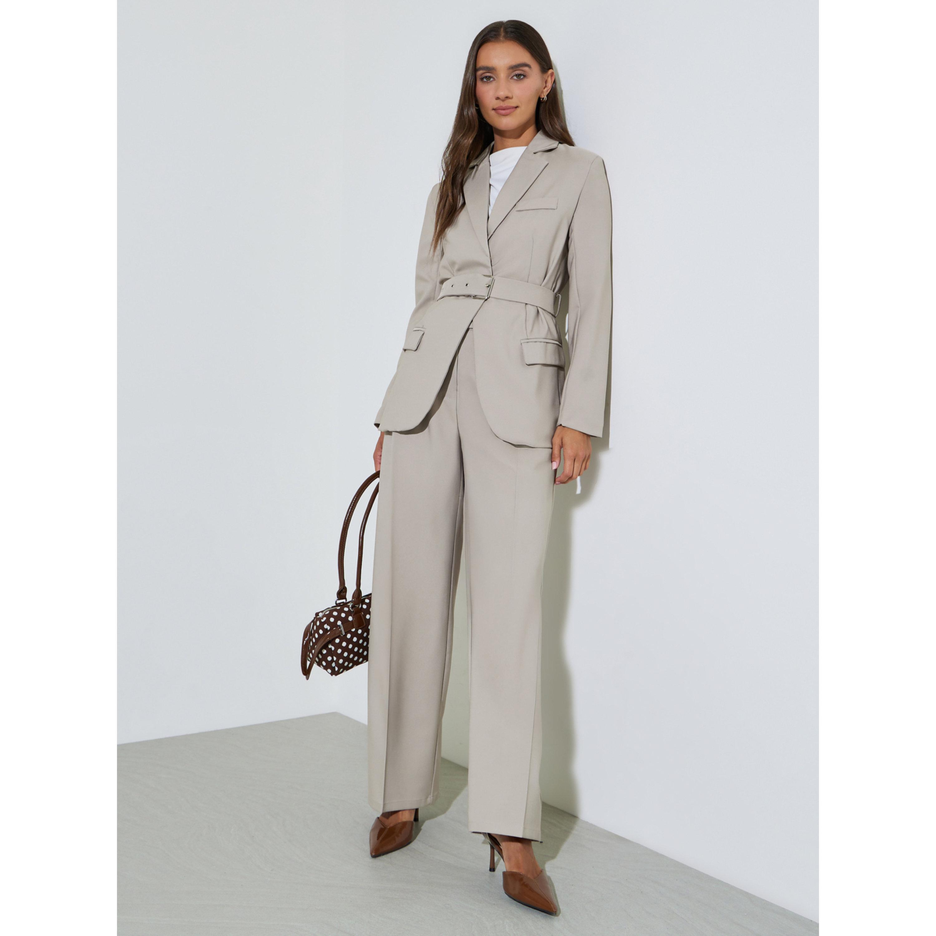 بليزر بحزام وقصة عادية باللون الرمادي-women-clothing-coatsandjackets-blazers-image-2