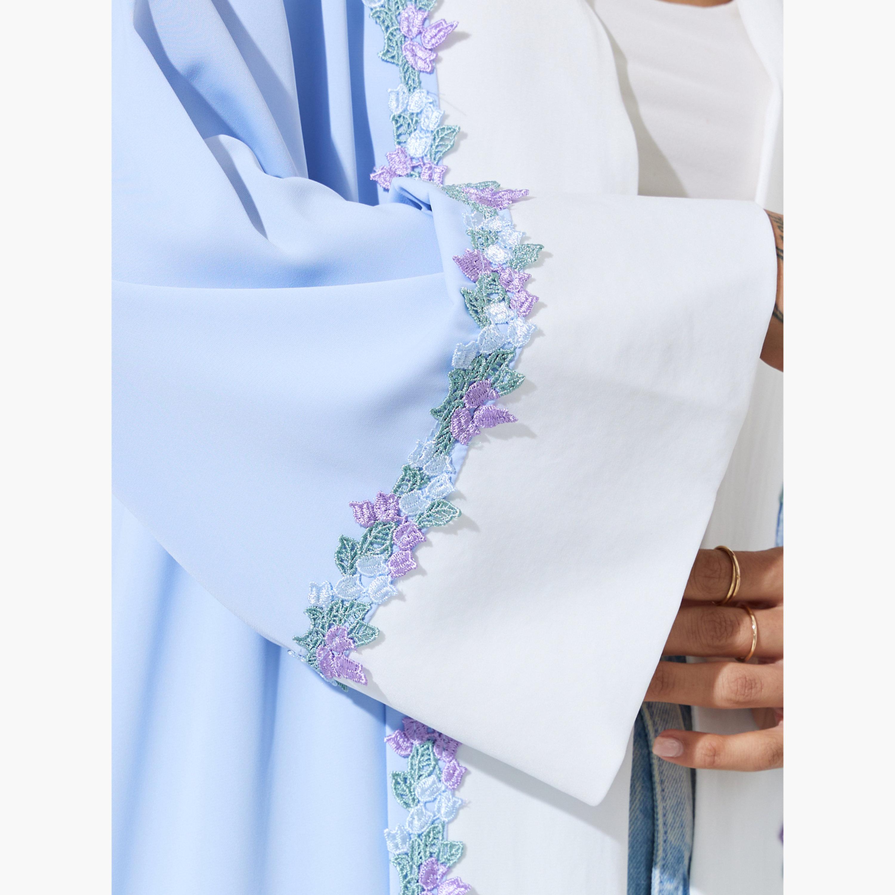 عباية مفتوحة من الأمام مطرزة مع حواف بيضاء لون أزرق فاتح-women-arabicclothing-abayas-image-5