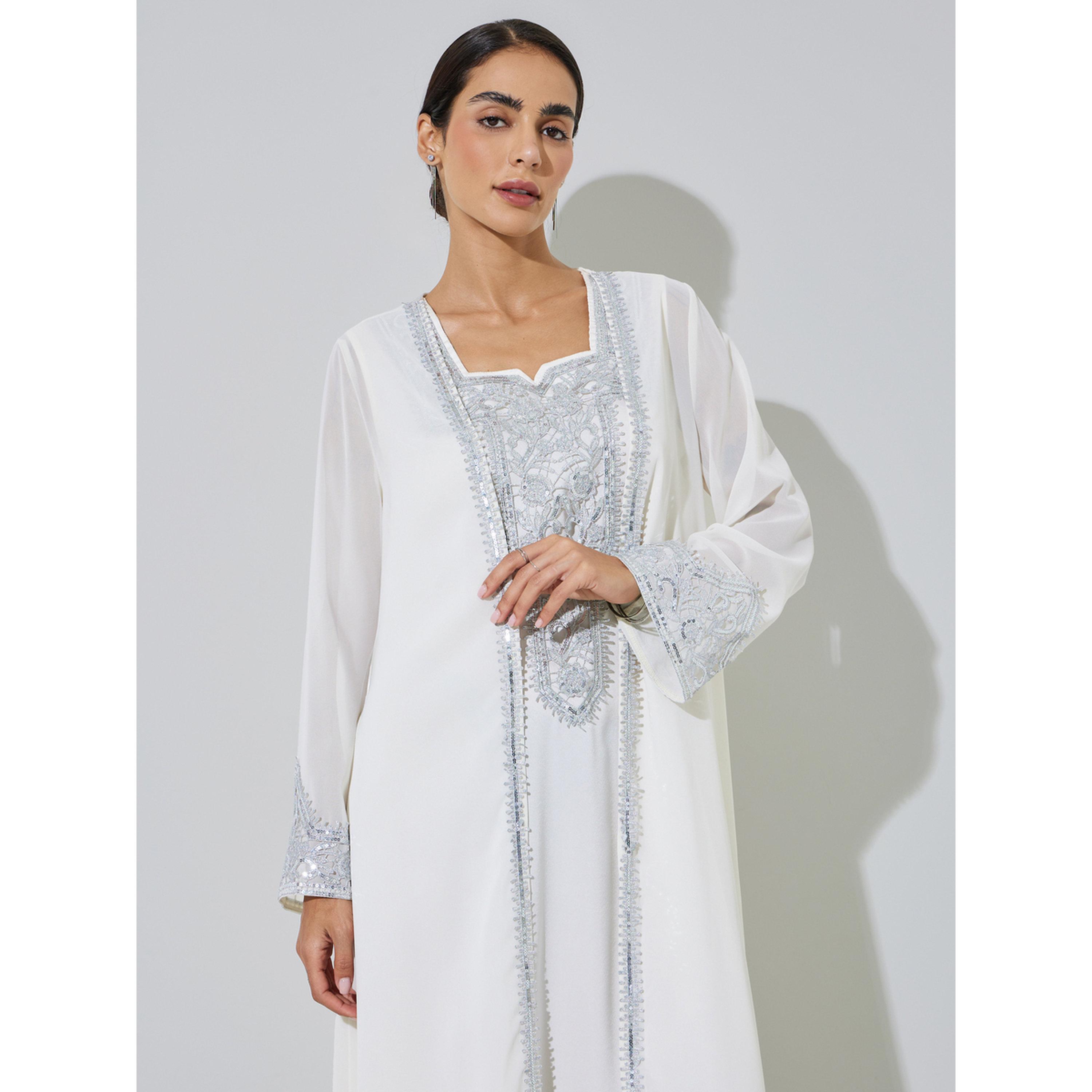 مجموعة من عباية مفتوحة من الأمام مع فستان داخلي مطرز بيضاء-women-arabicclothing-sets-image-4