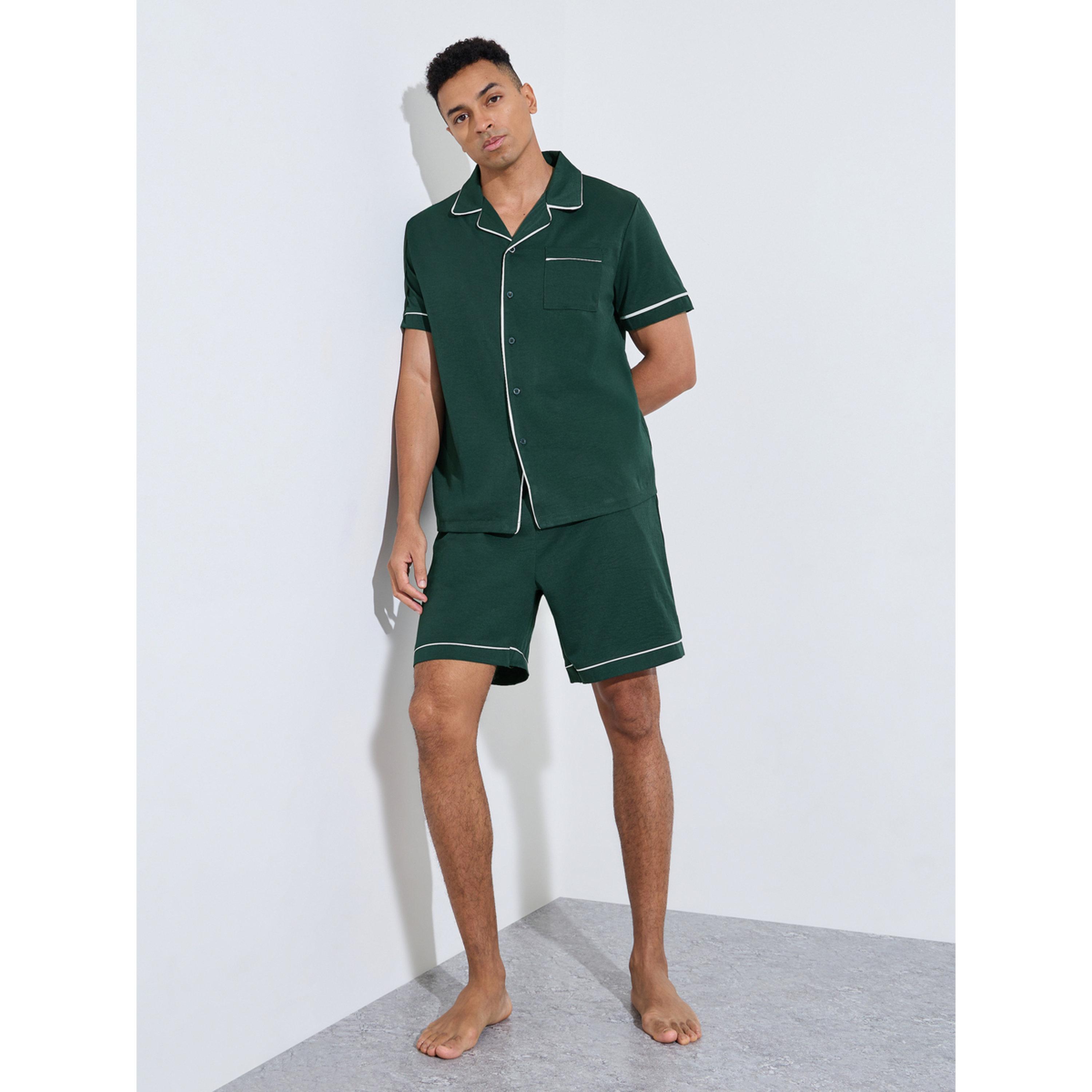 طقم بيجاما من قميص وشورت سادة وأطراف متباينة أخضر داكن-men-clothing-nightwear-sets-image-1