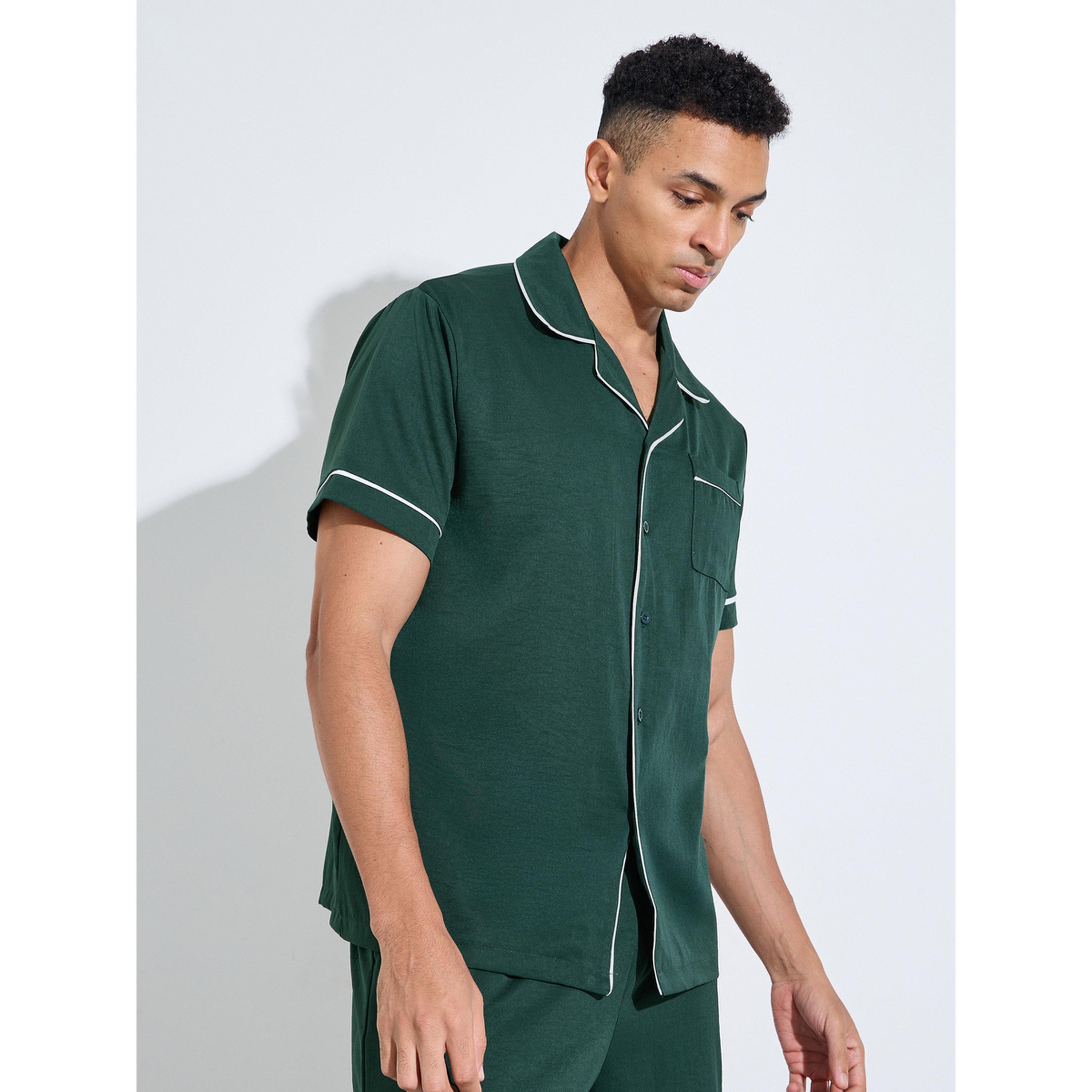 طقم بيجاما من قميص وشورت سادة وأطراف متباينة أخضر داكن-men-clothing-nightwear-sets-image-3