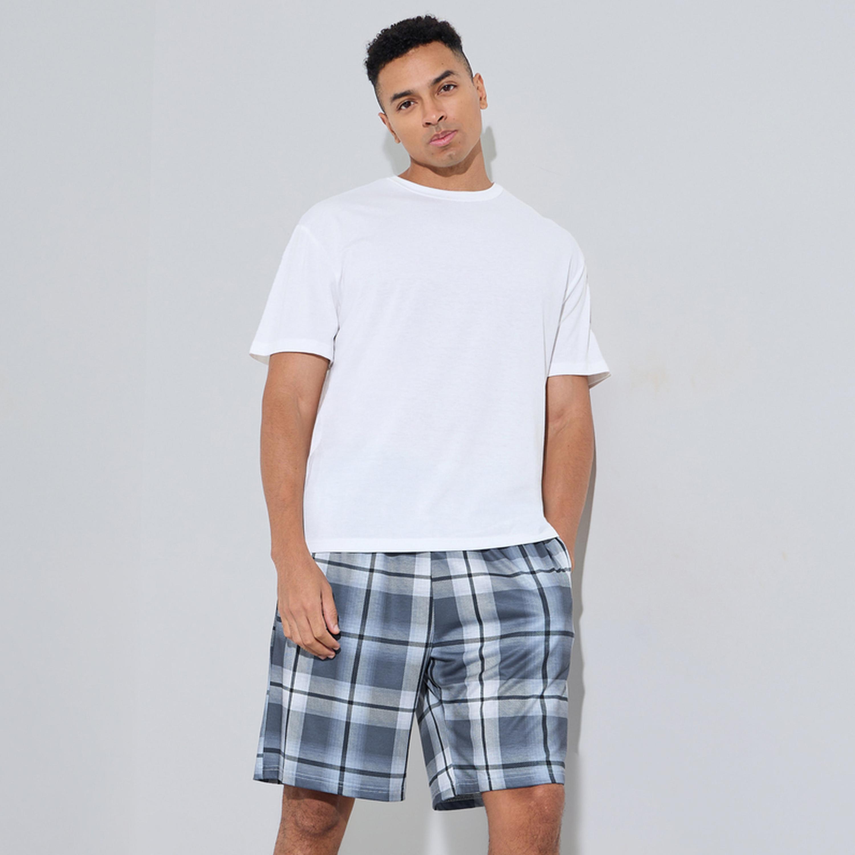 Styli White Solid Round Neck T-Shirt and Checked Shorts Pyjama Set-men-clothing-nightwear-sets-image-1