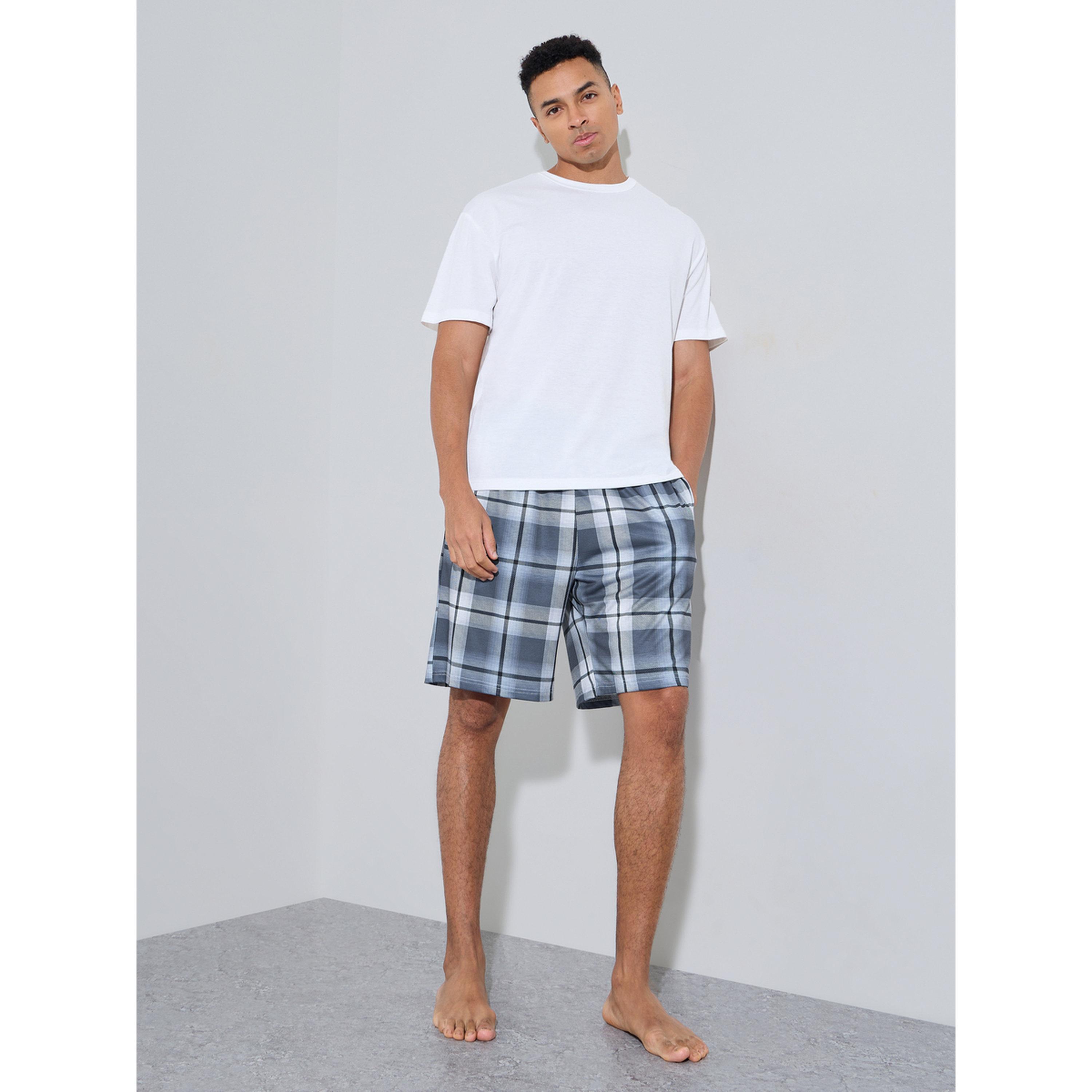 Styli White Solid Round Neck T-Shirt and Checked Shorts Pyjama Set-men-clothing-nightwear-sets-image-2